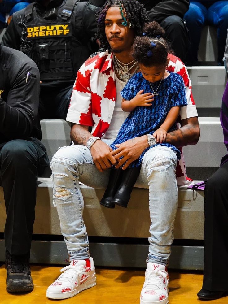 Louis Vuitton x Nigo LV Trainer Sneakers White Red, Louis Vuitton x Nigo Embroidered LV Regular Shirt White 착용 스타일