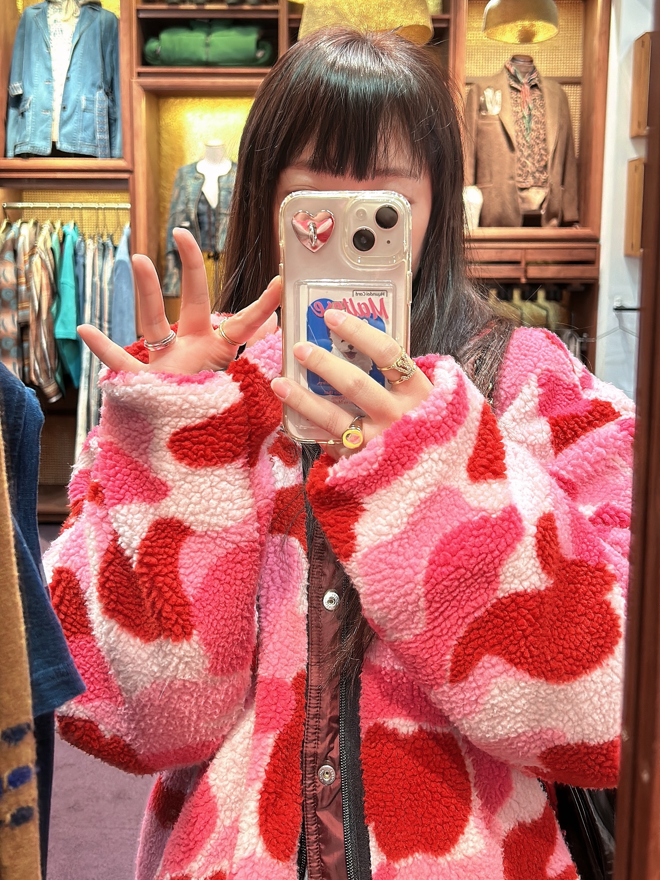 BAPE ABC Camo Boa Ripstop Reversible Jacket Pink, Chanel 22 Medium Handbag Shiny Calfskin & Gold Black 착용 스타일 - 3