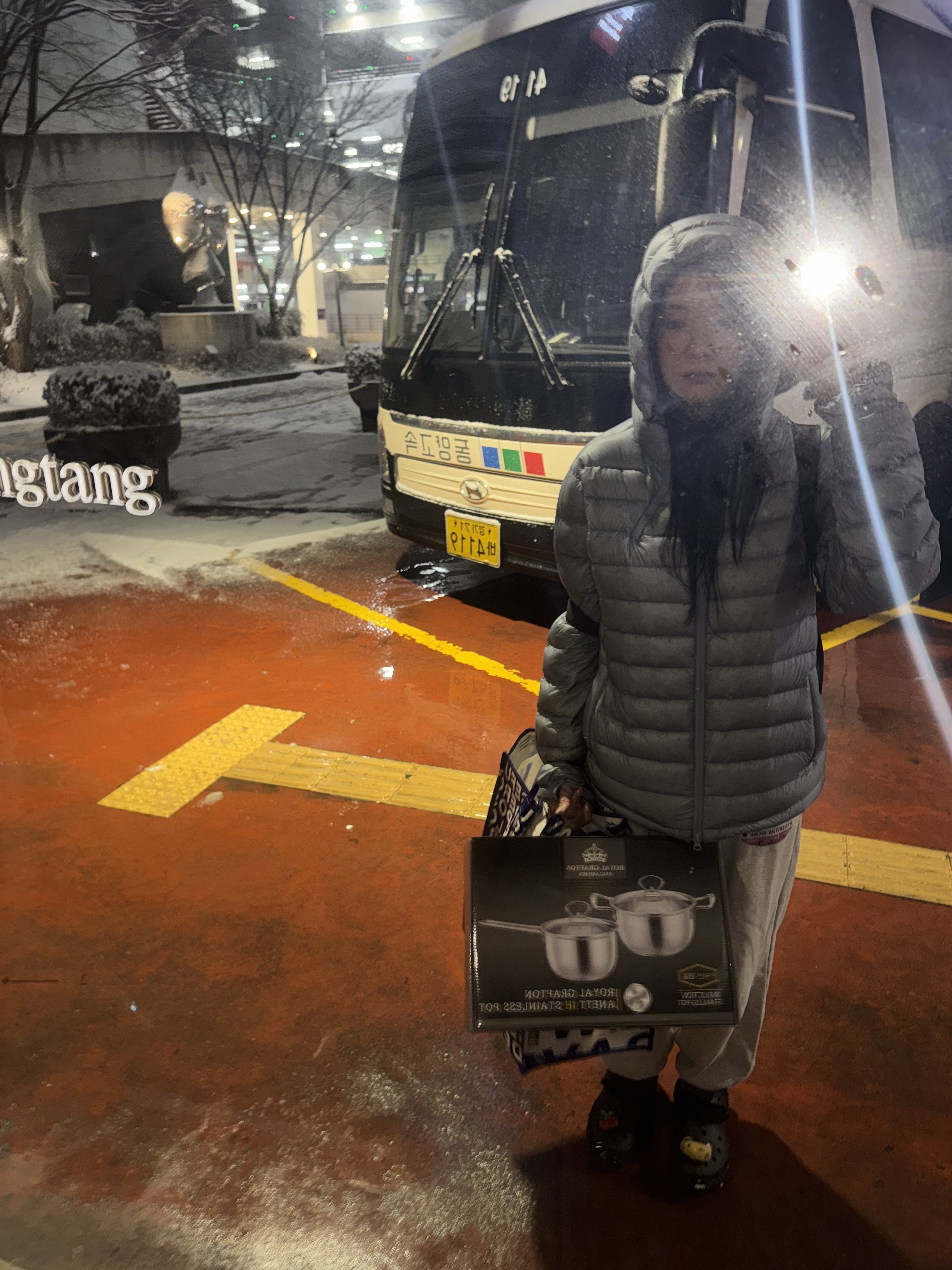 Sansan Gear Suffix Puffer Jacket Sky Blue - 24FW, (W) Crocs Classic Platform Clog Black 착용 스타일