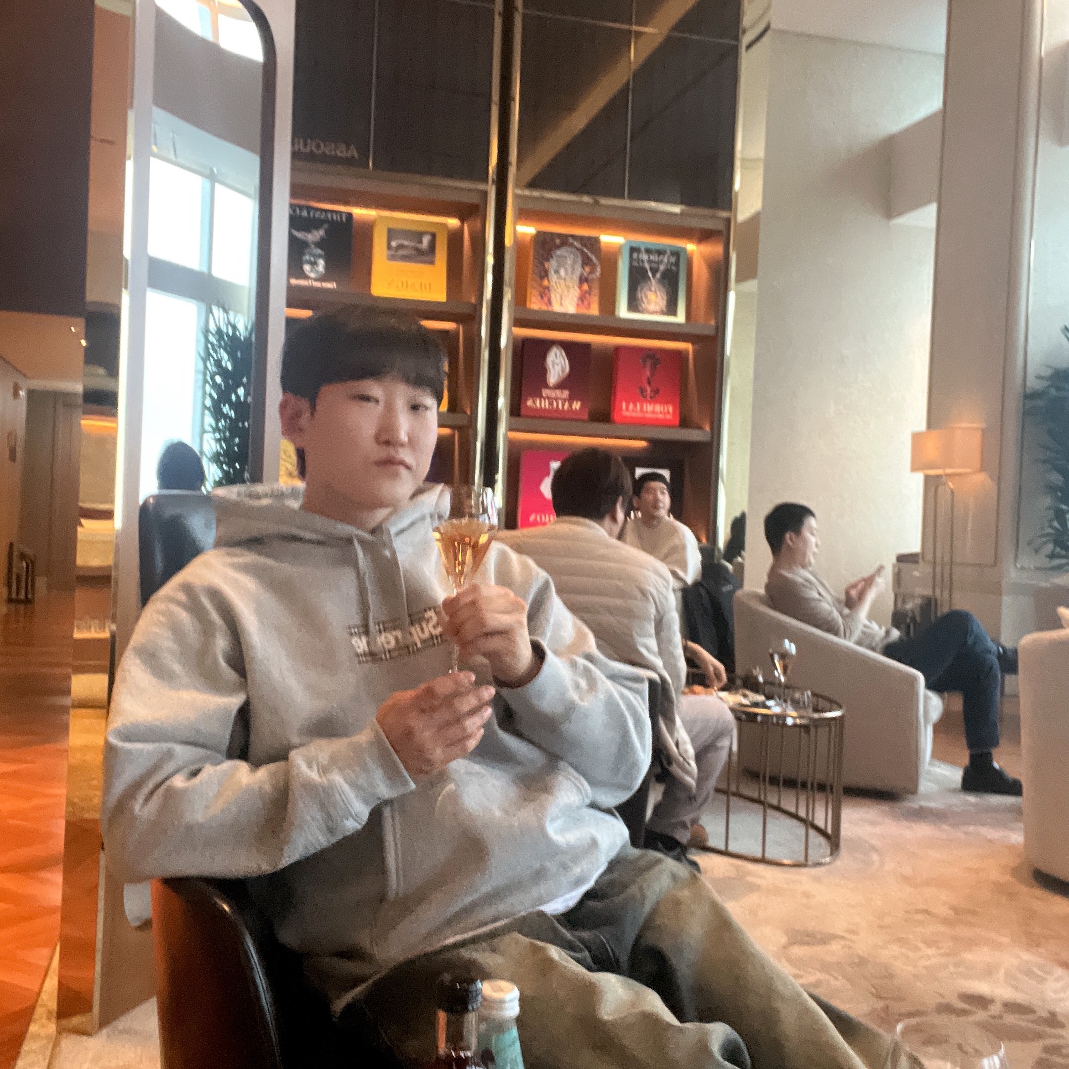 Supreme x Burberry Box Logo Hooded Sweatshirt Heather Grey - 22SS, Maison Mihara Yasuhiro Peterson OG Sole Canvas Low Sneakers Black 착용 스타일 - 3