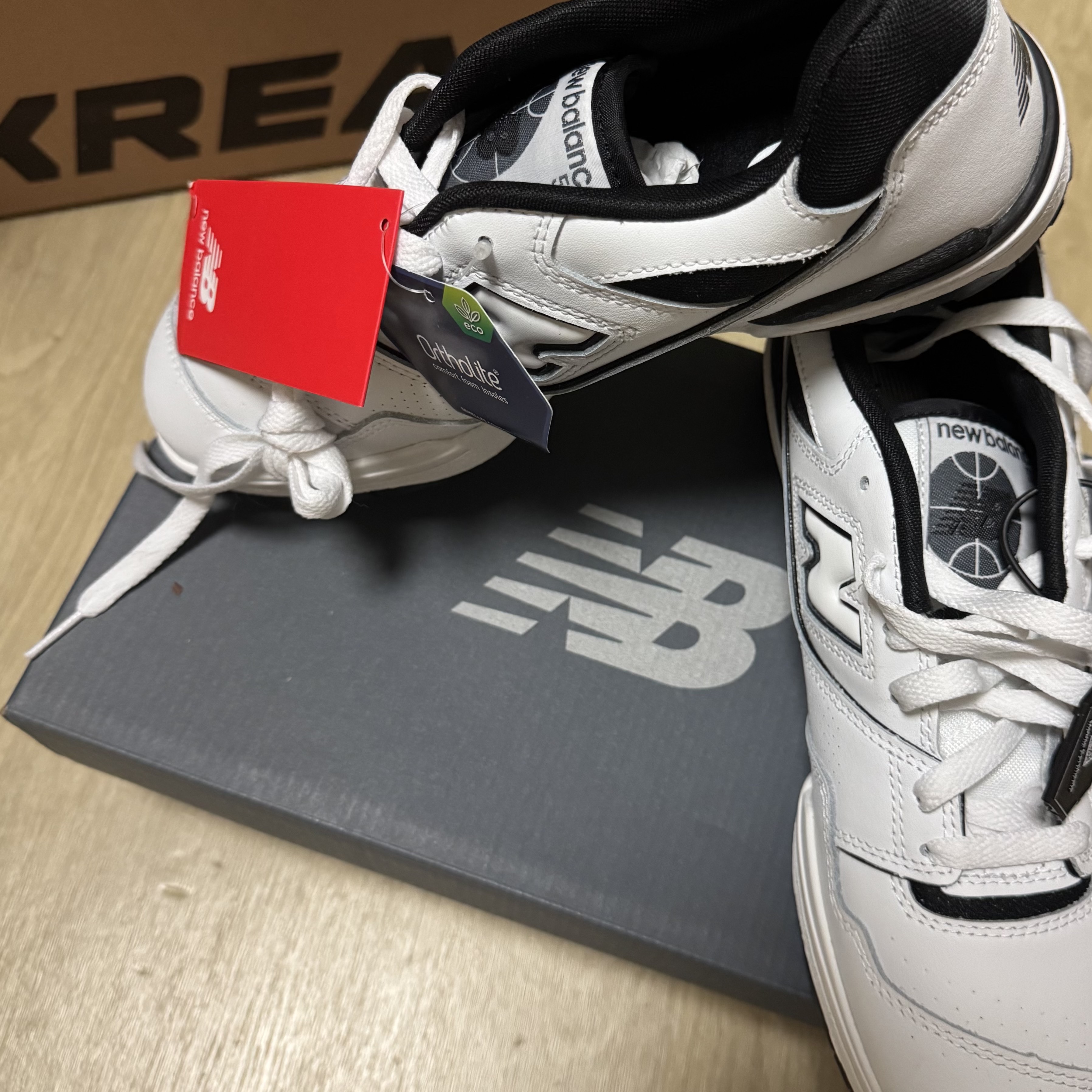 New Balance 550 White Grey - 2E Wide 착용 스타일