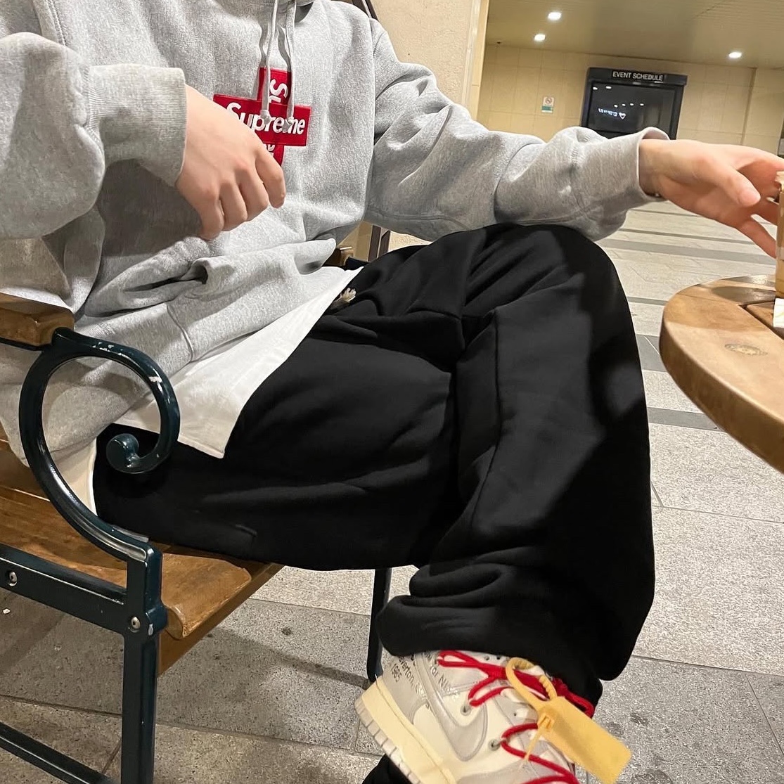 Supreme Cross Box Logo Hooded Sweatshirt Heather Grey - 20FW, Nike x Off-White Dunk Low The 50 - Lot 11 착용 스타일