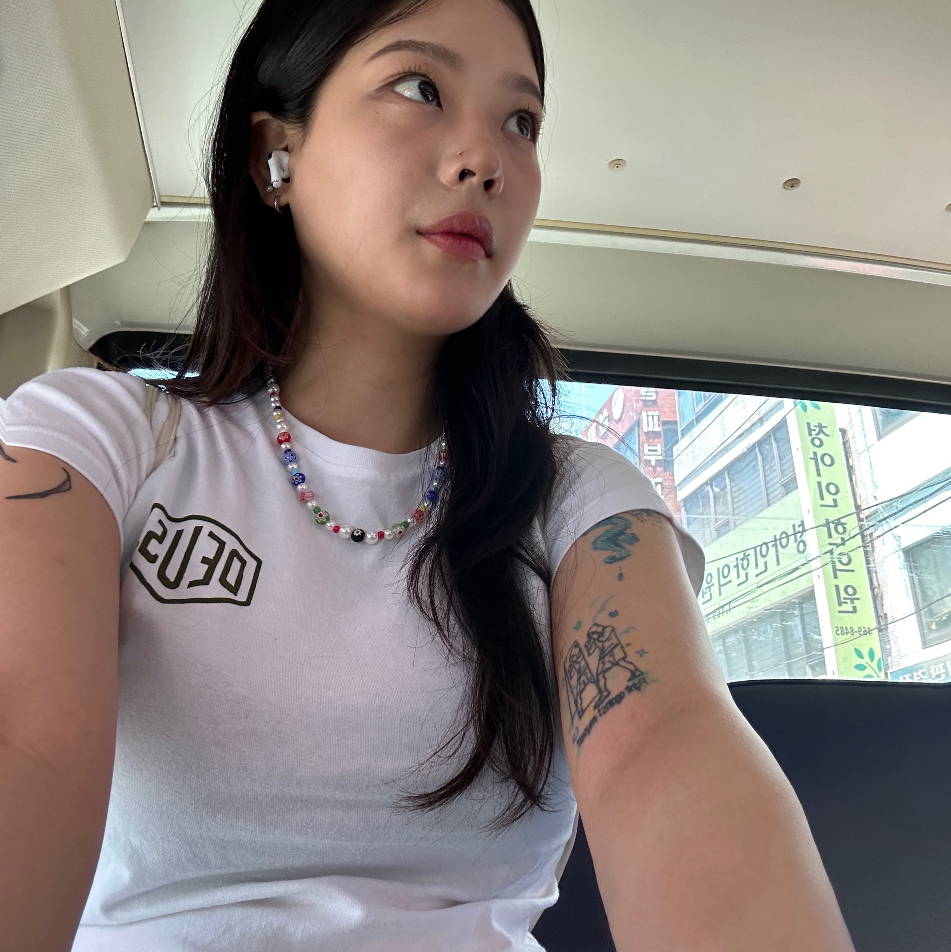 (Kids) Deus Ex Machina College Samcheong T-Shirt White 착용 스타일 - 2