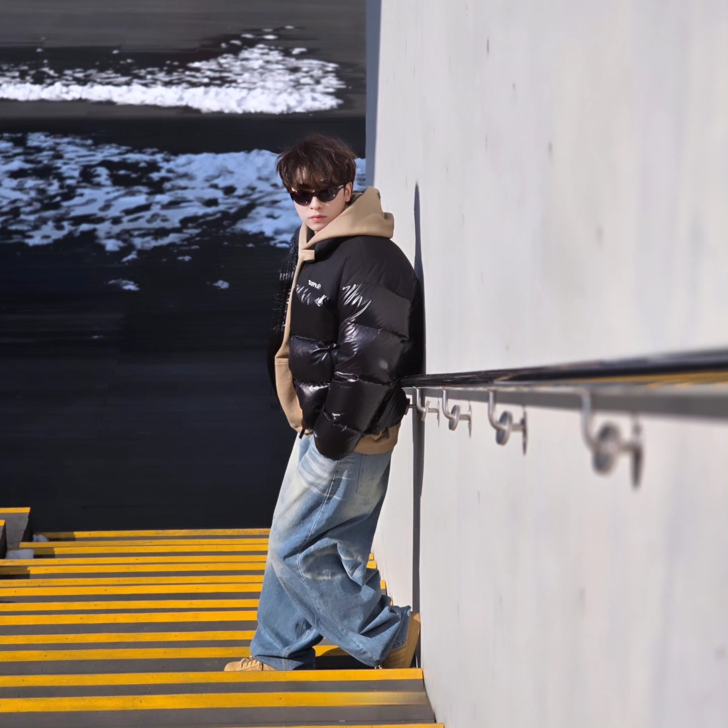 Essentials Hoodie Oak - 22SS, Adidas Superstar Golden Beige 착용 스타일 - 4