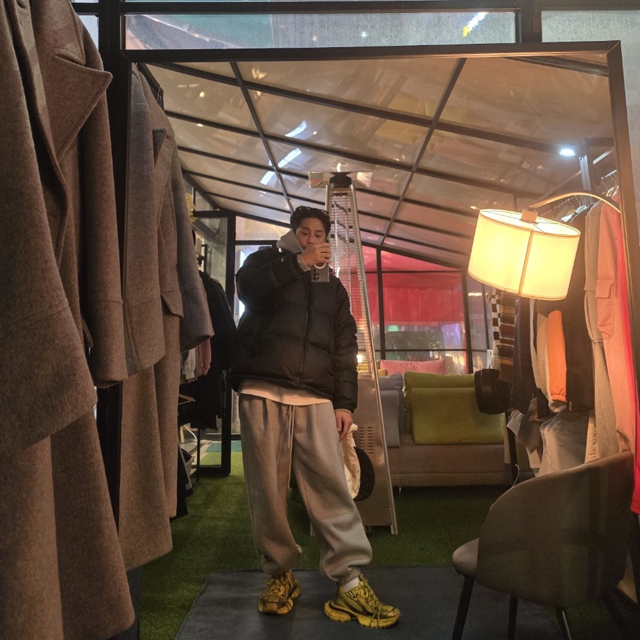 Allincomplete Panda Padding Balaclava, Undermycar Mu.03 Anti Fxxking Logo Play Oversized Sweat Jogger Melange Gray 착용 스타일