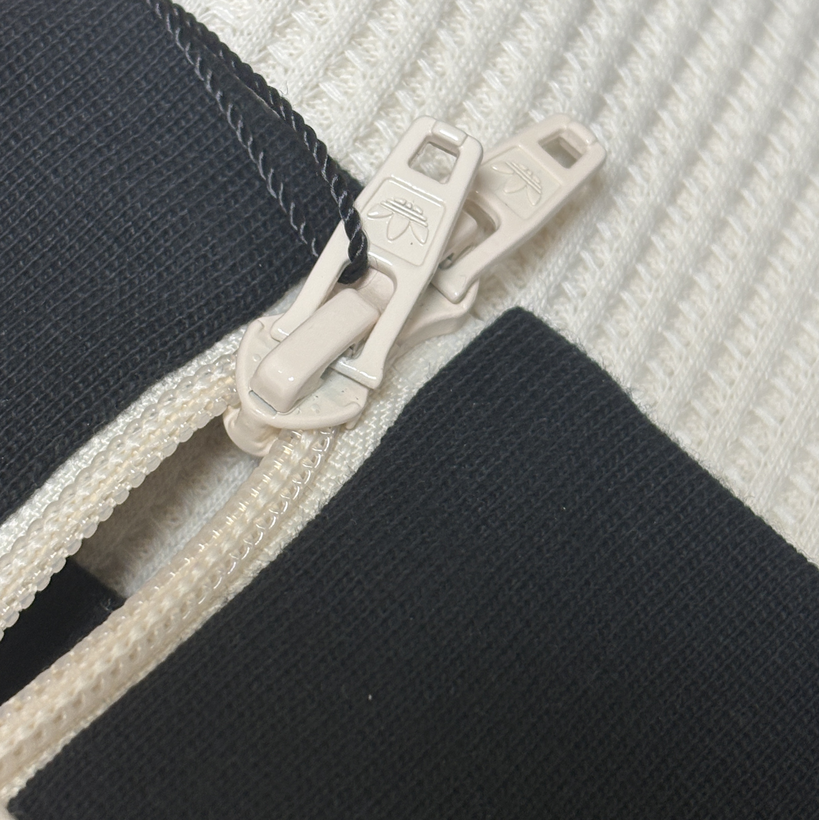 Adidas Waffle Beckenbauer Track Top Wonder White - KR Sizing 착용 스타일 - 1