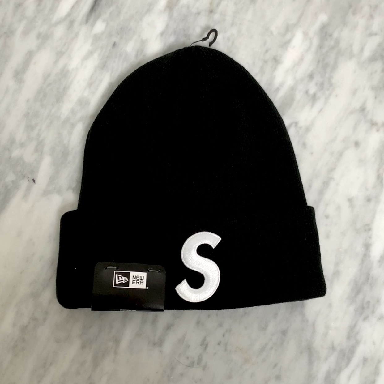 Supreme New Era S Logo Beanie Black - 24FW 착용 스타일
