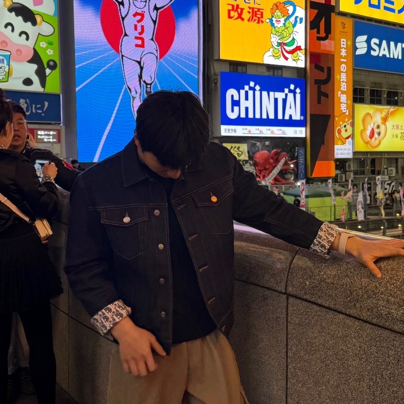 Dior Oblique Raw Cotton Denim Blouson Blue, Dior B23 High Dior Oblique White & Black 착용 스타일 - 1