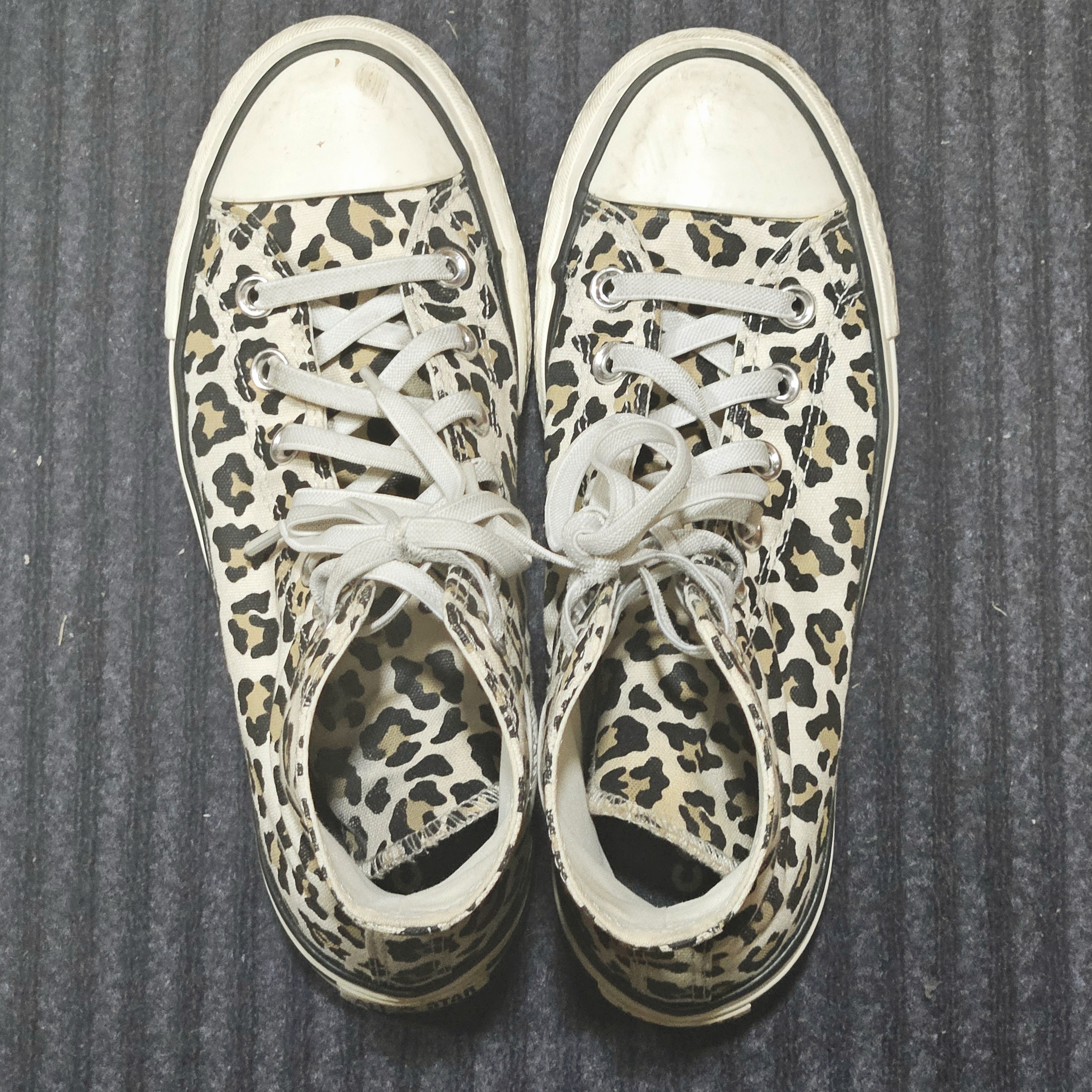 Converse Chuck 70 Hi Leopard Print 착용 스타일