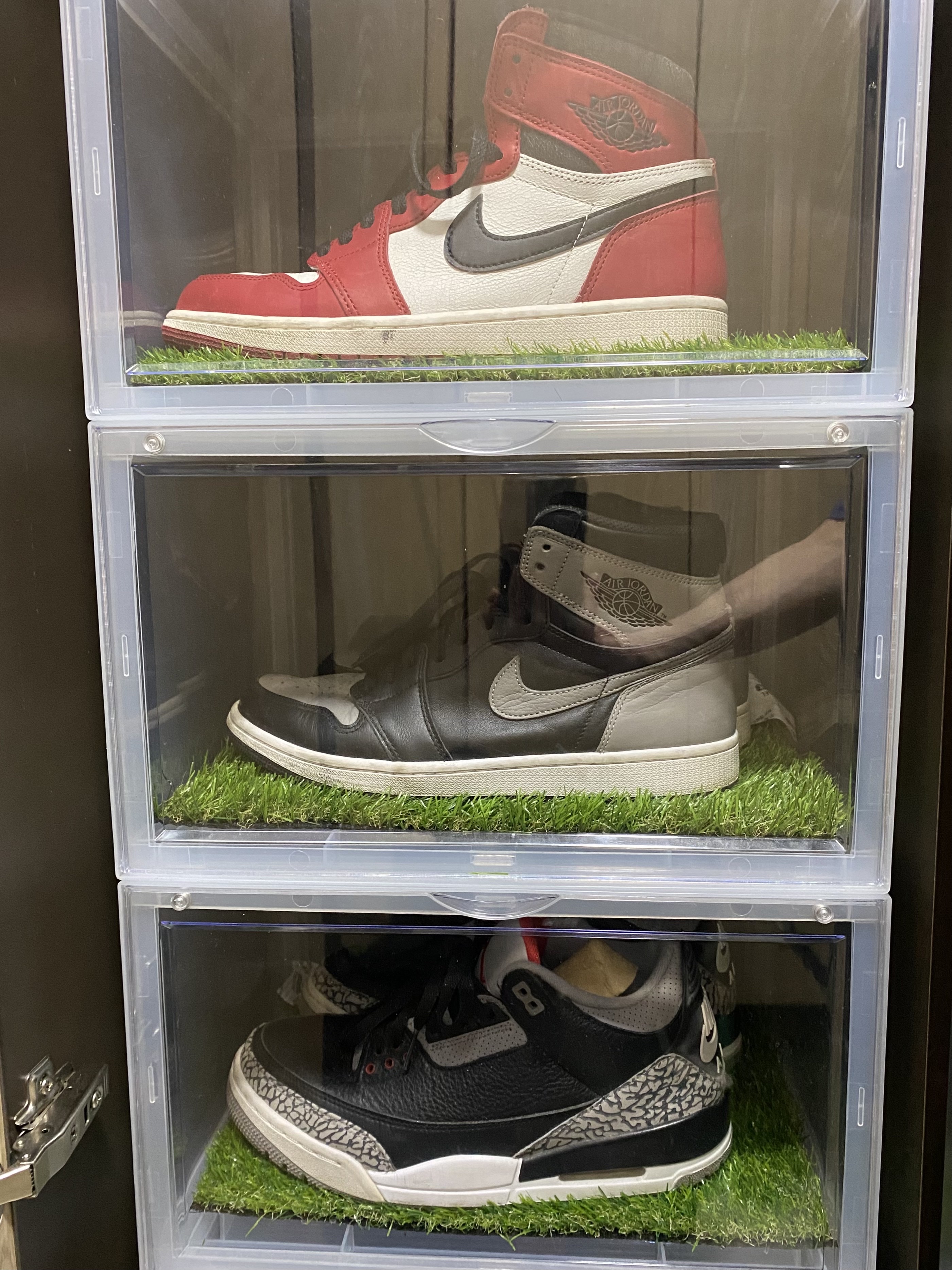 Jordan 1 Retro High OG Chicago 2022, Jordan 3 Retro OG Black Cement 2018 착용 스타일