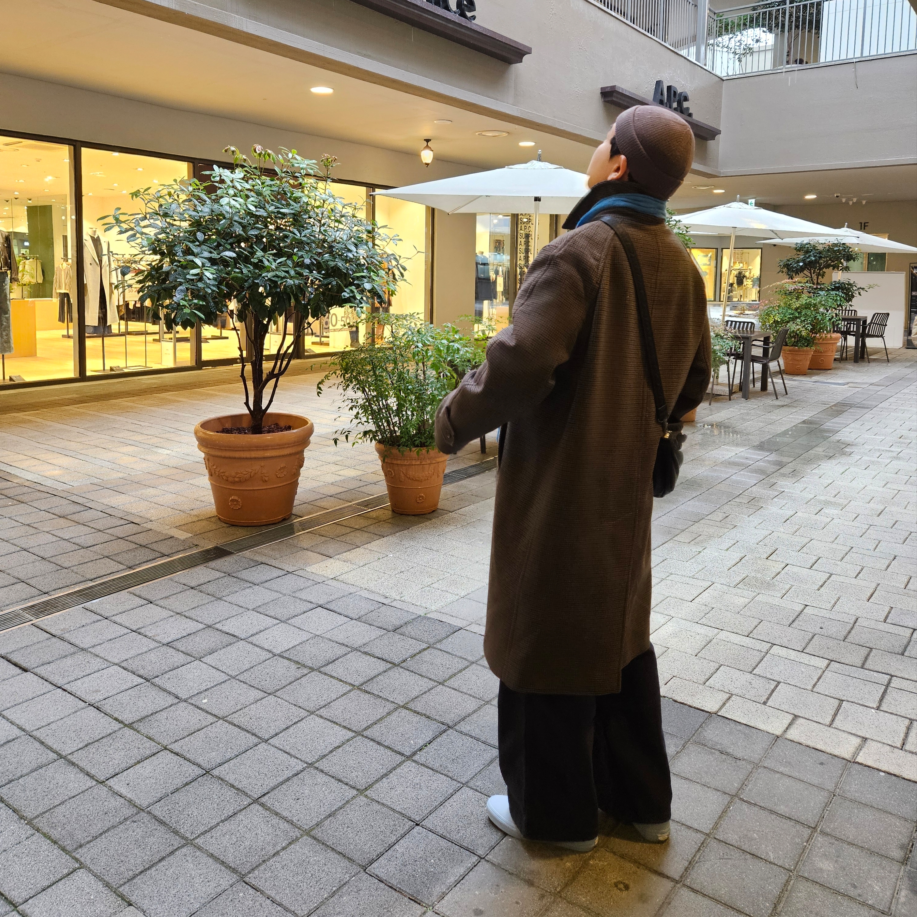 Andersen Andersen Skipper Jacket Camel, Rolex Submariner 41mm 124060 Black Oyster 착용 스타일 - 2