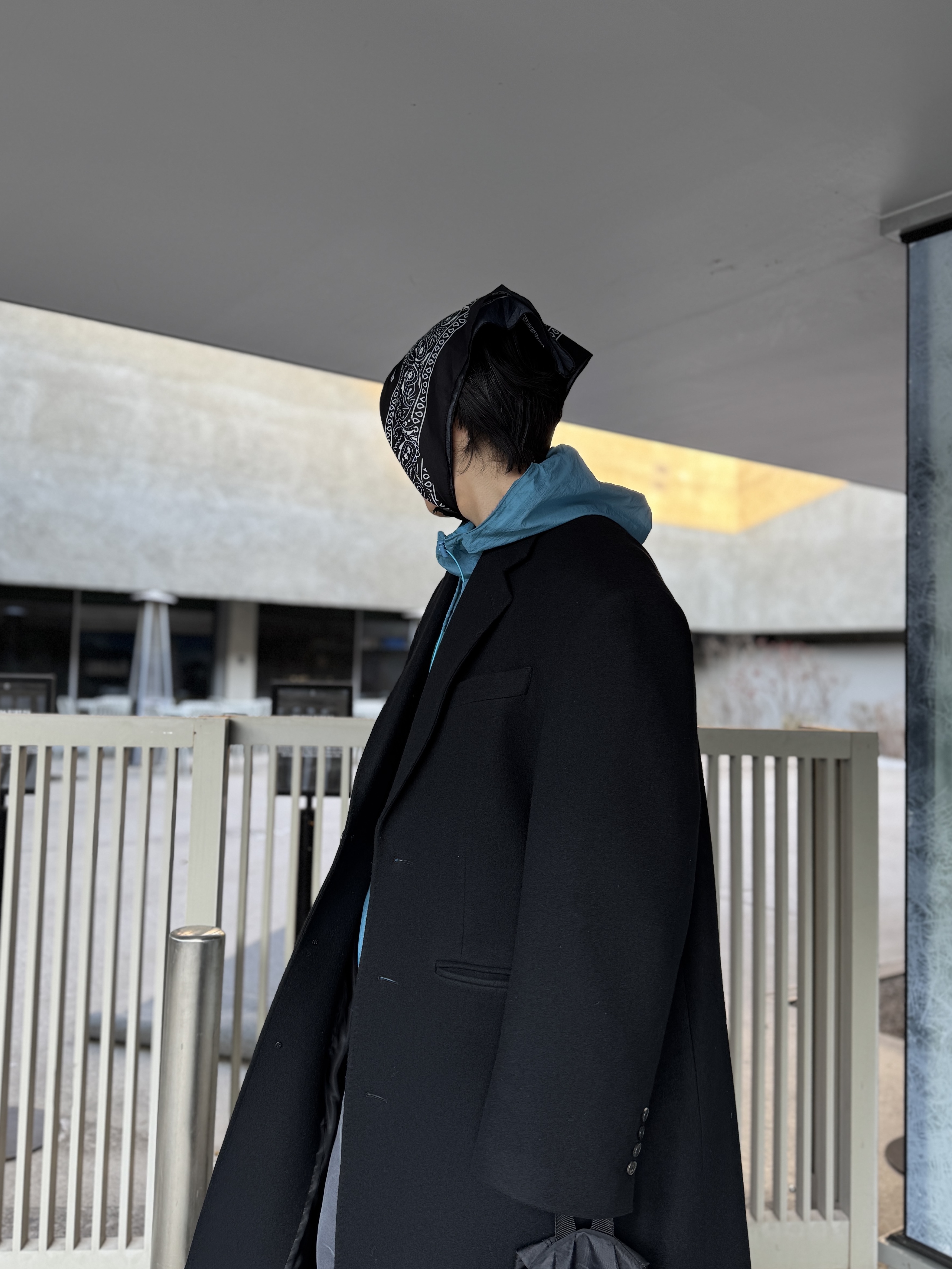 Amomento Vibram Mary Jane Black - 24FW, CDG Backpack Black 착용 스타일 - 4