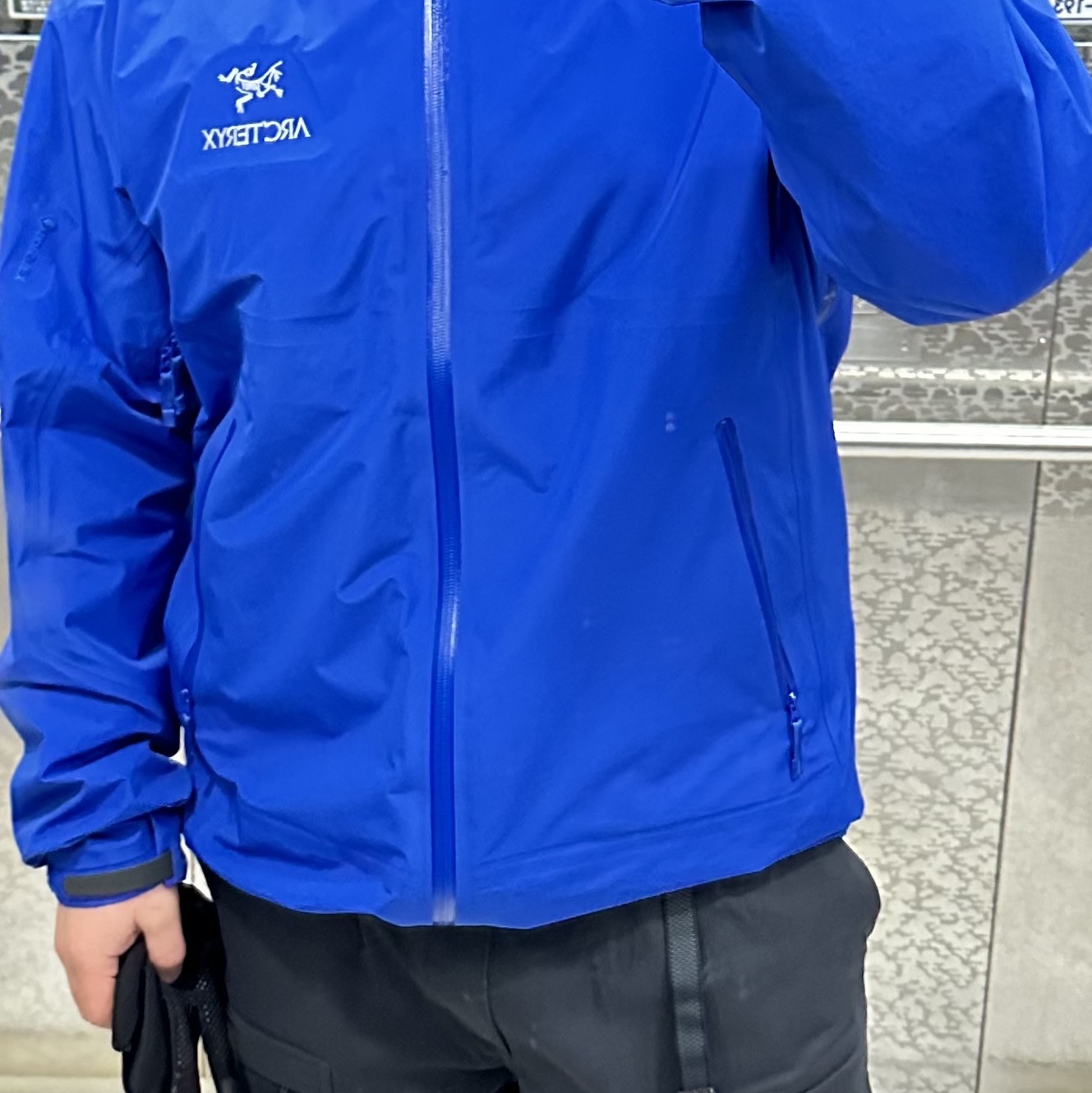 Arc'teryx Beta LT Jacket Vitality 착용 스타일 - 1