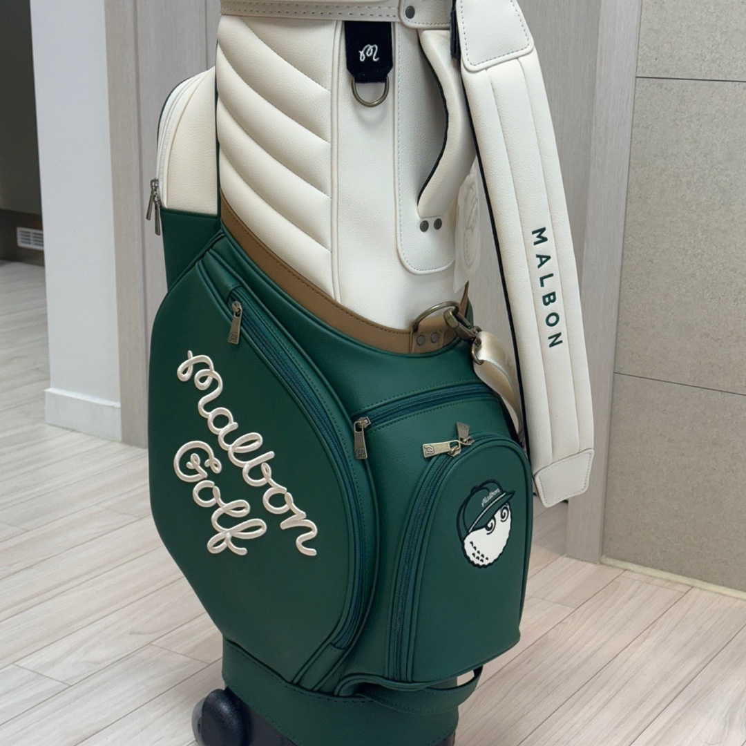 Malbon Golf Trolly Caddy Bag Green 착용 스타일 - 2