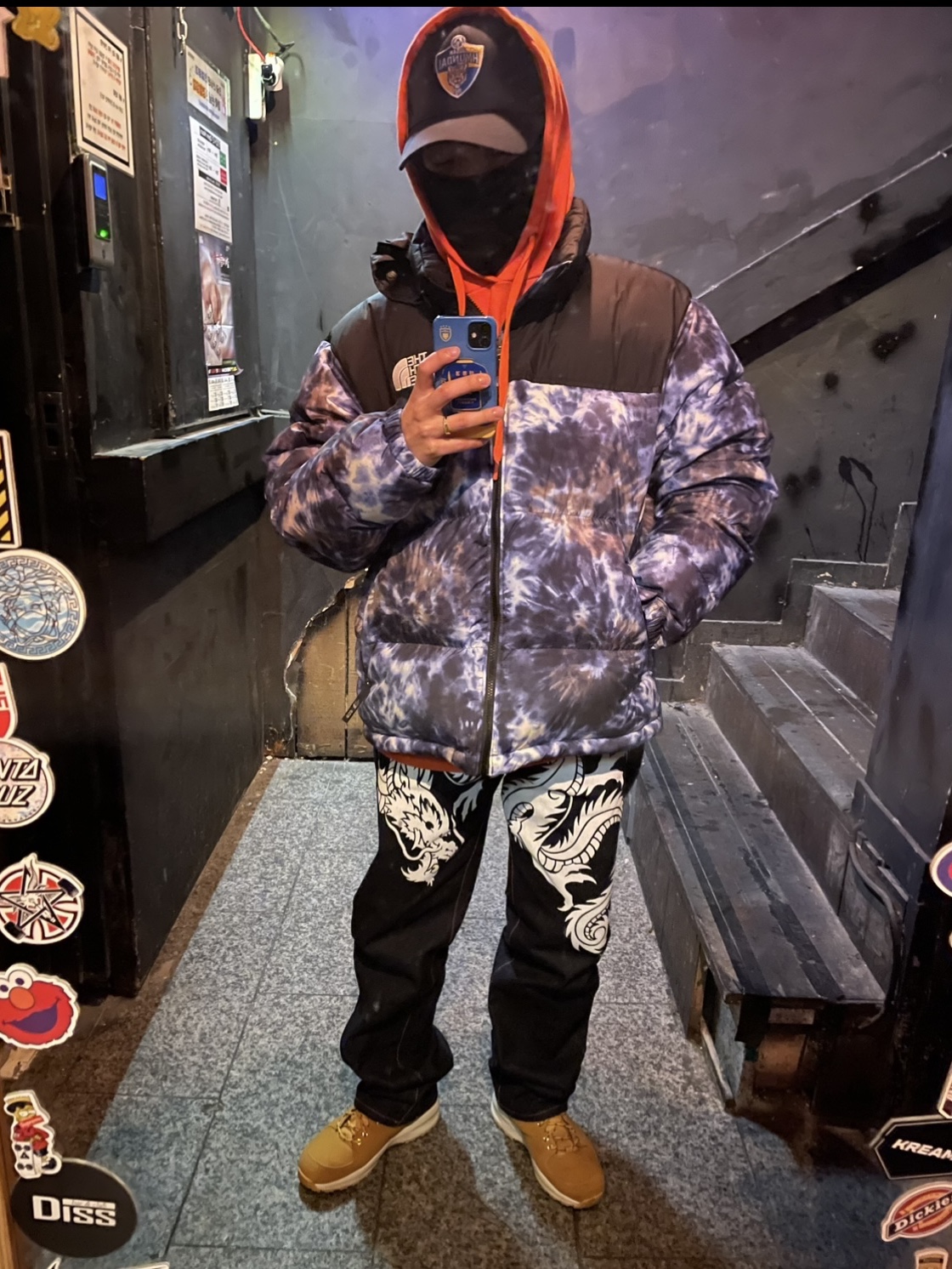 Nike Manoa Leather Haystack, The North Face 1996 Novelty Nuptse Jacket Ink Blue 착용 스타일