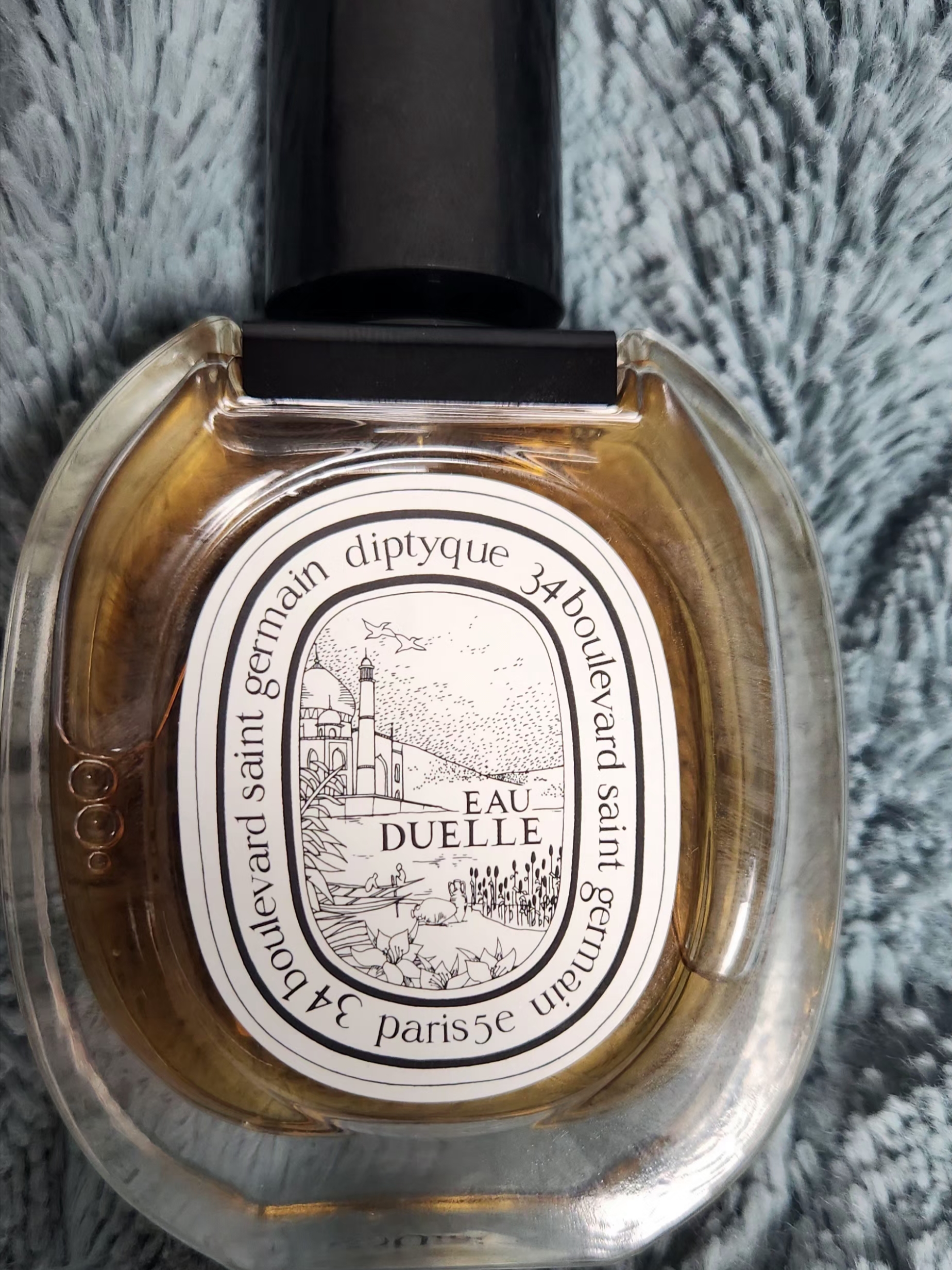 Diptyque Eau Duelle Eau De Toilette 50ml 착용 스타일