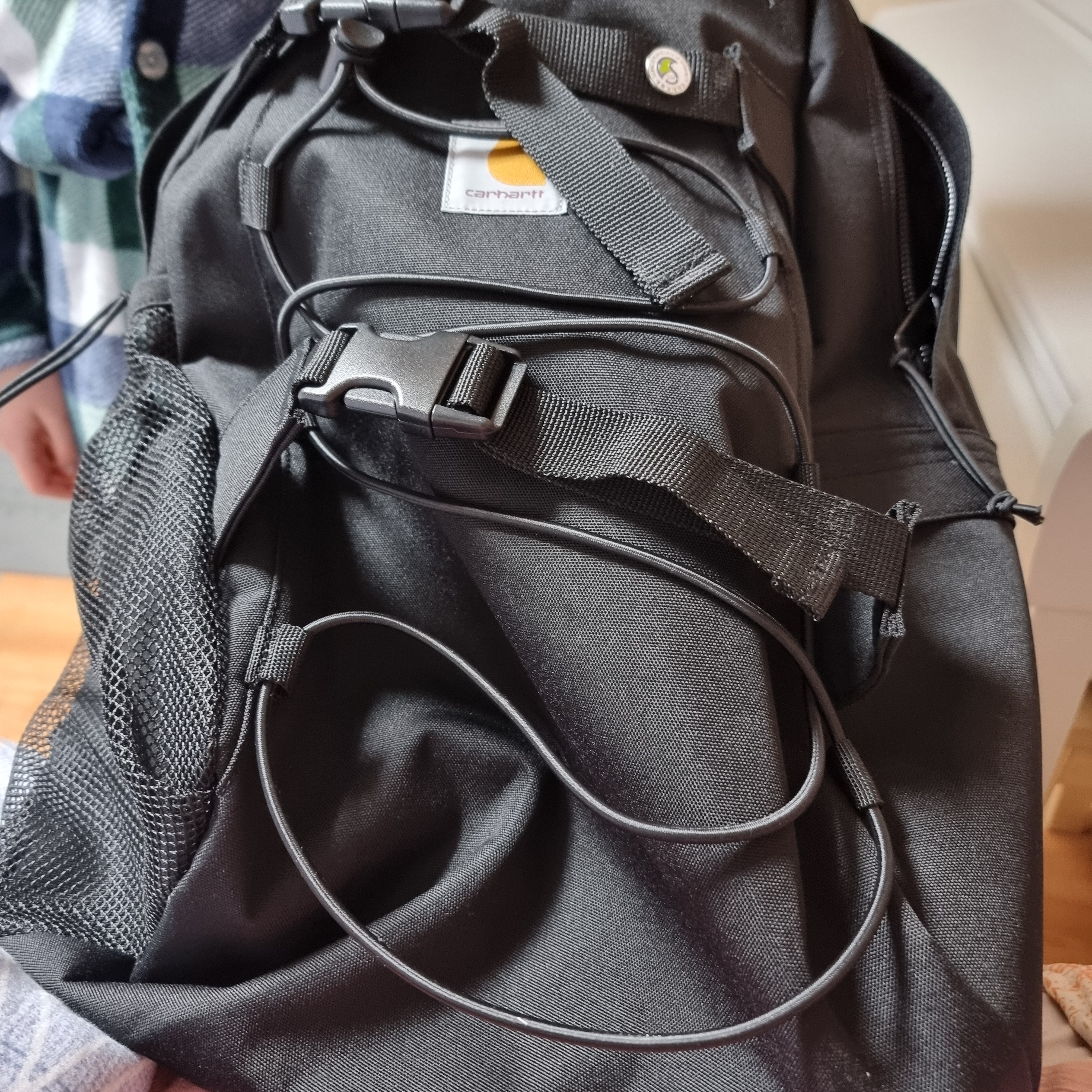 Carhartt WIP Kickflip Backpack Black 착용 스타일