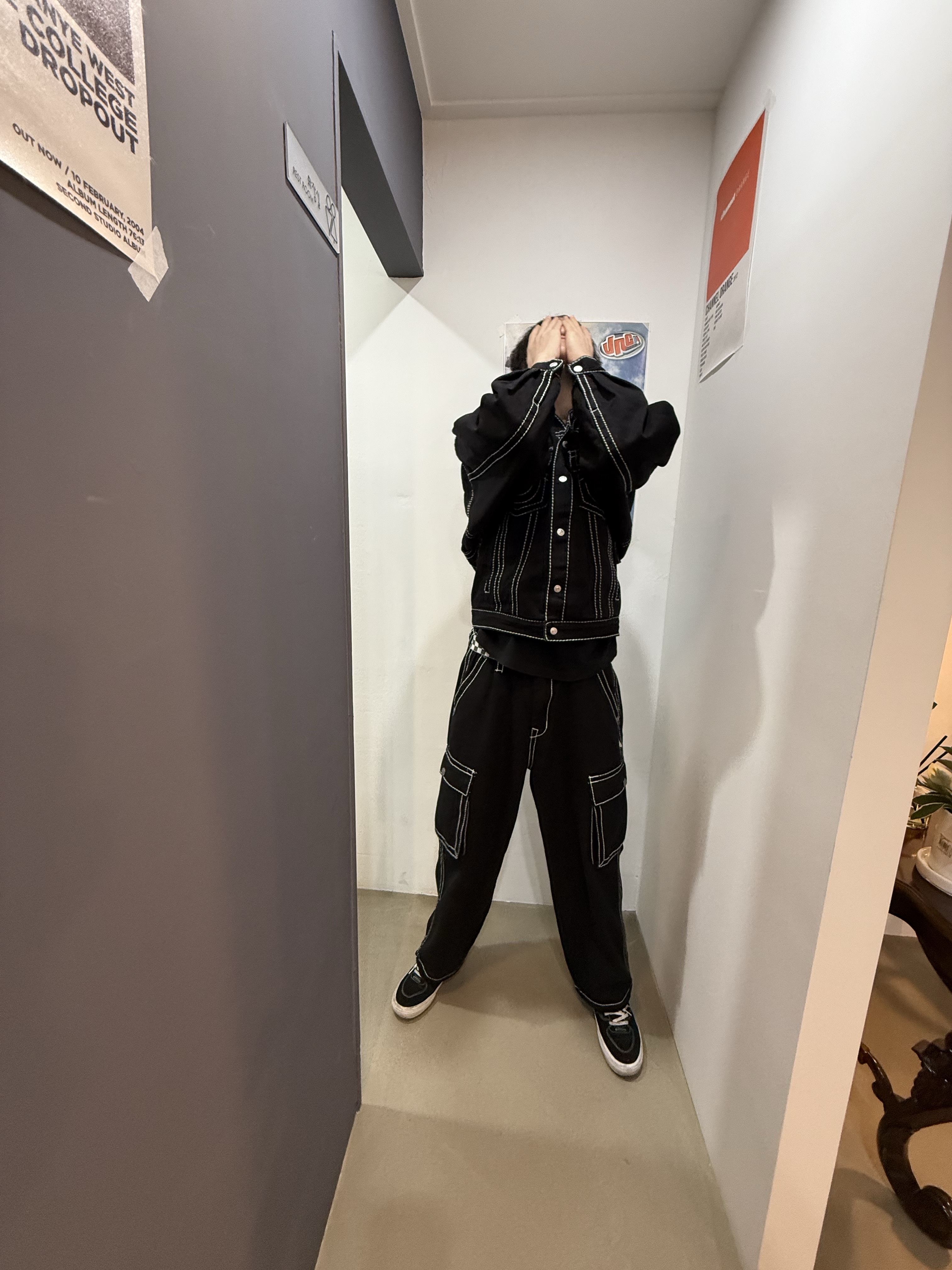 True Religion BIG T O.G Cargo Pants MK3 Black, True Religion Big T Origin Trucker Jacket Black 착용 스타일 - 6