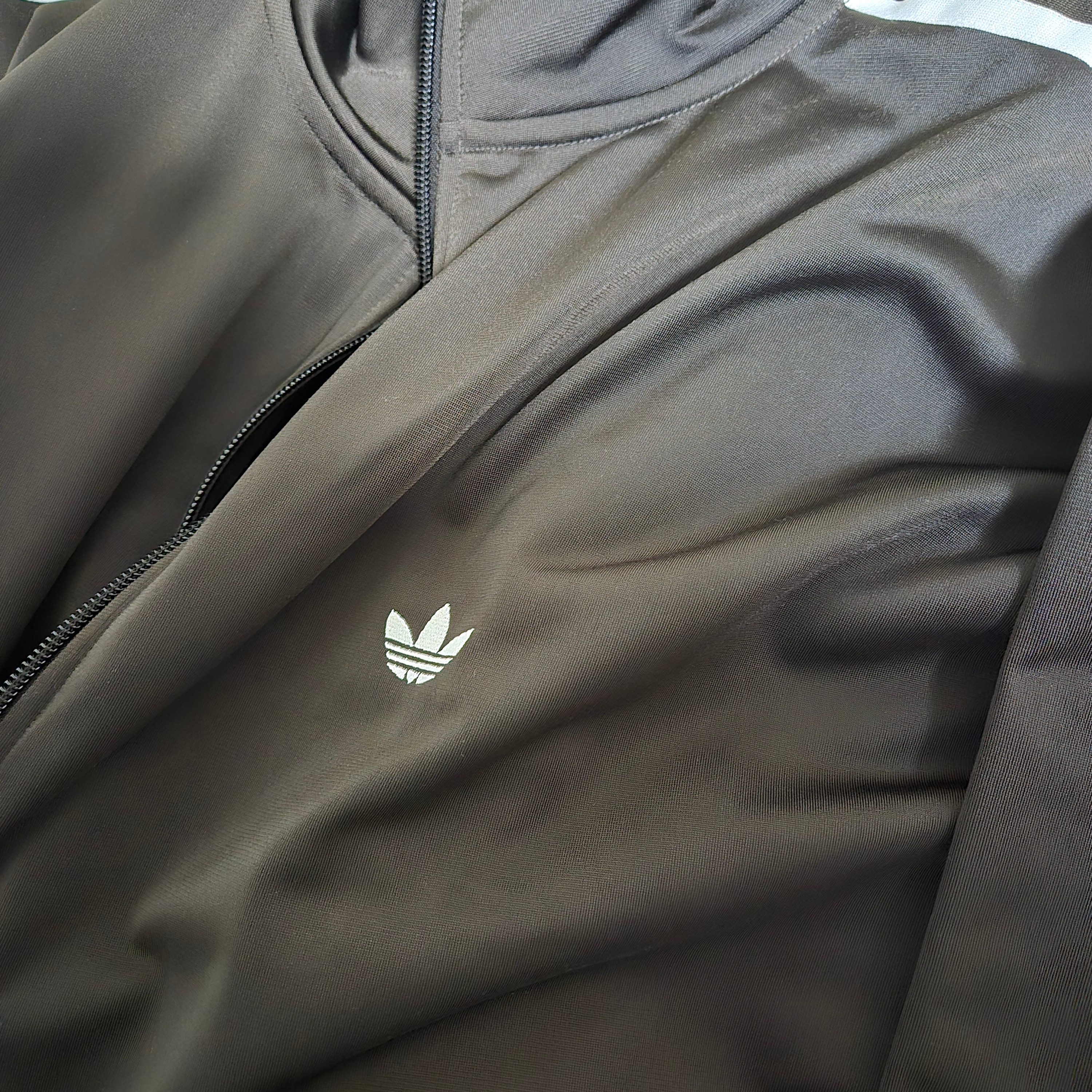 Adidas Originals Track Jacket Gender Neutral Dark Brown Wonder White - KR Sizing 착용 스타일