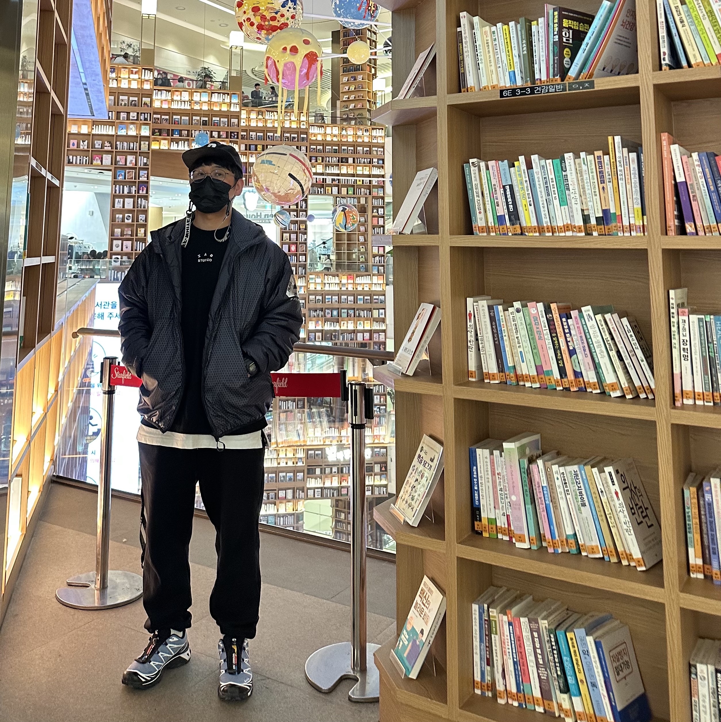 IAB Studio Waffle Long Sleeve Black White, Palace RS Gore-Tex Pal Hat Black - 24SS 착용 스타일