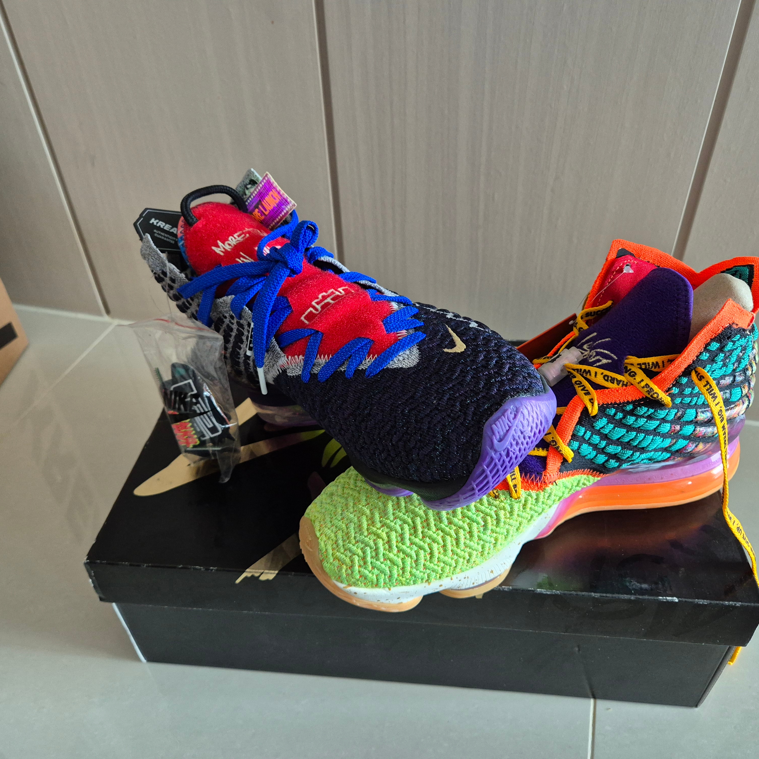 Nike LeBron 17 What The 착용 스타일