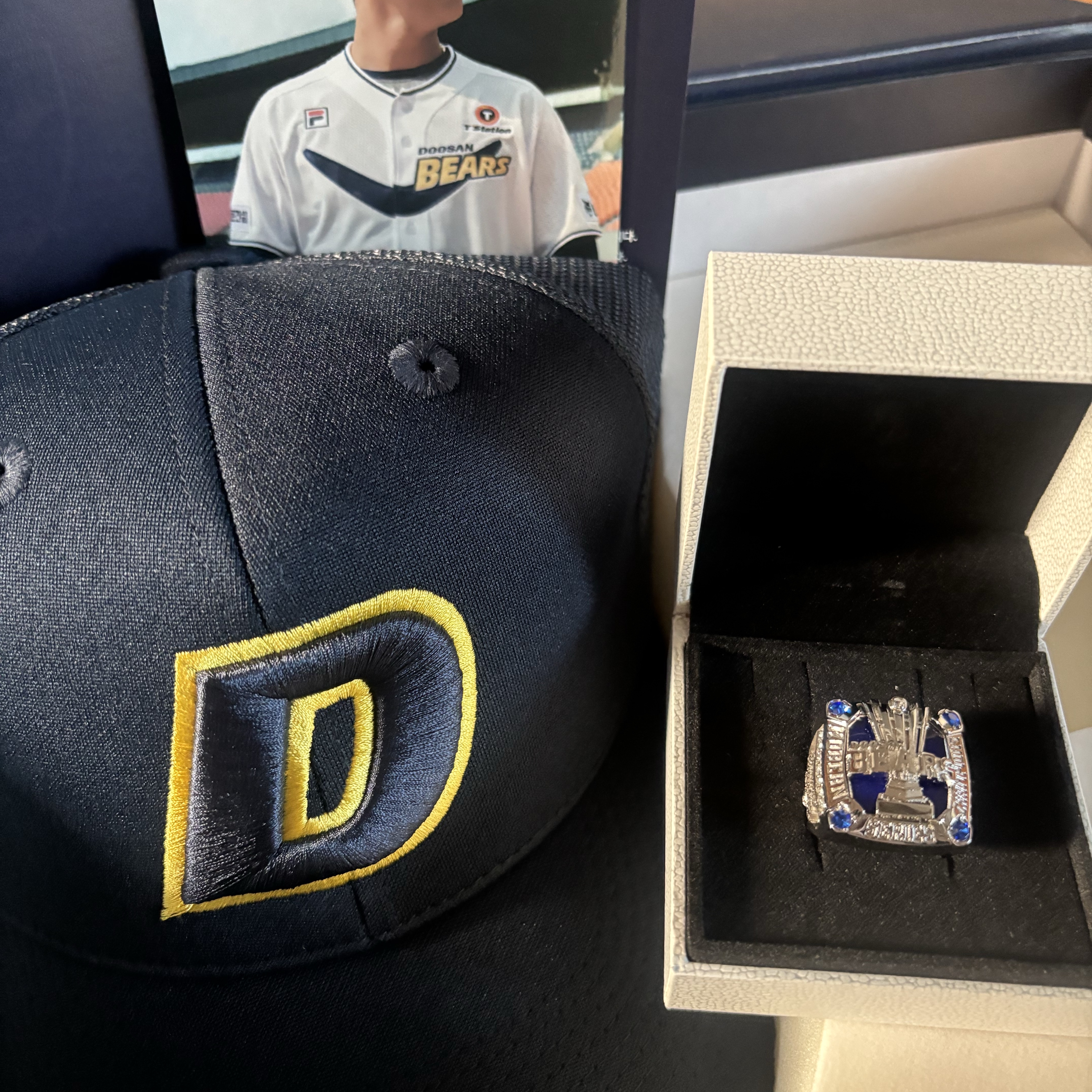 Doosan Bears x Fila 30th Anniversary Legends Classic Uniform Package (Non Marking Ver.) 착용 스타일 - 2