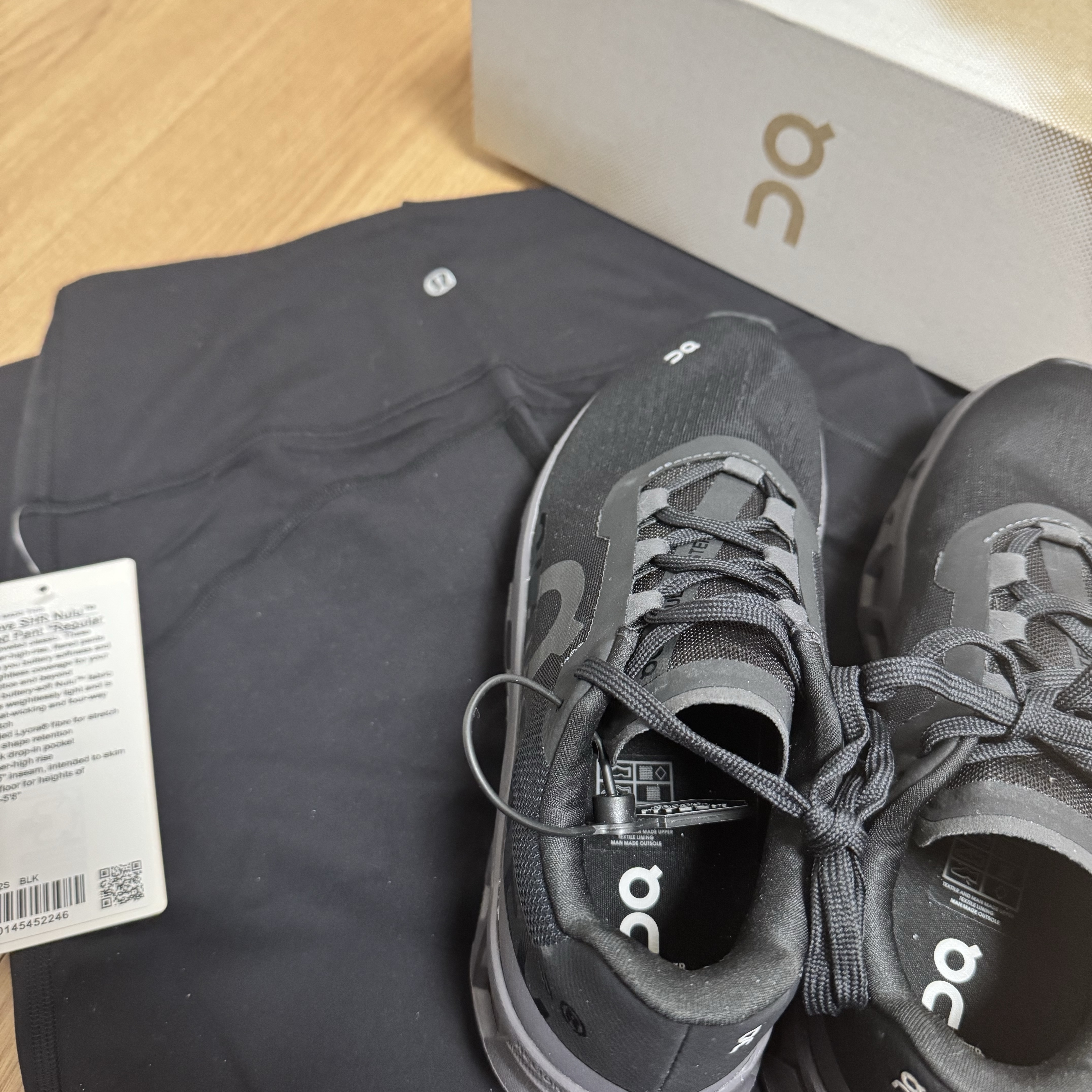 (W) On Running Cloudmonster Black Magnet 착용 스타일