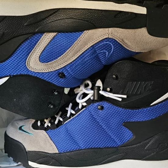 Nike x Sacai Magmascape SP Varsity Royal 착용 스타일