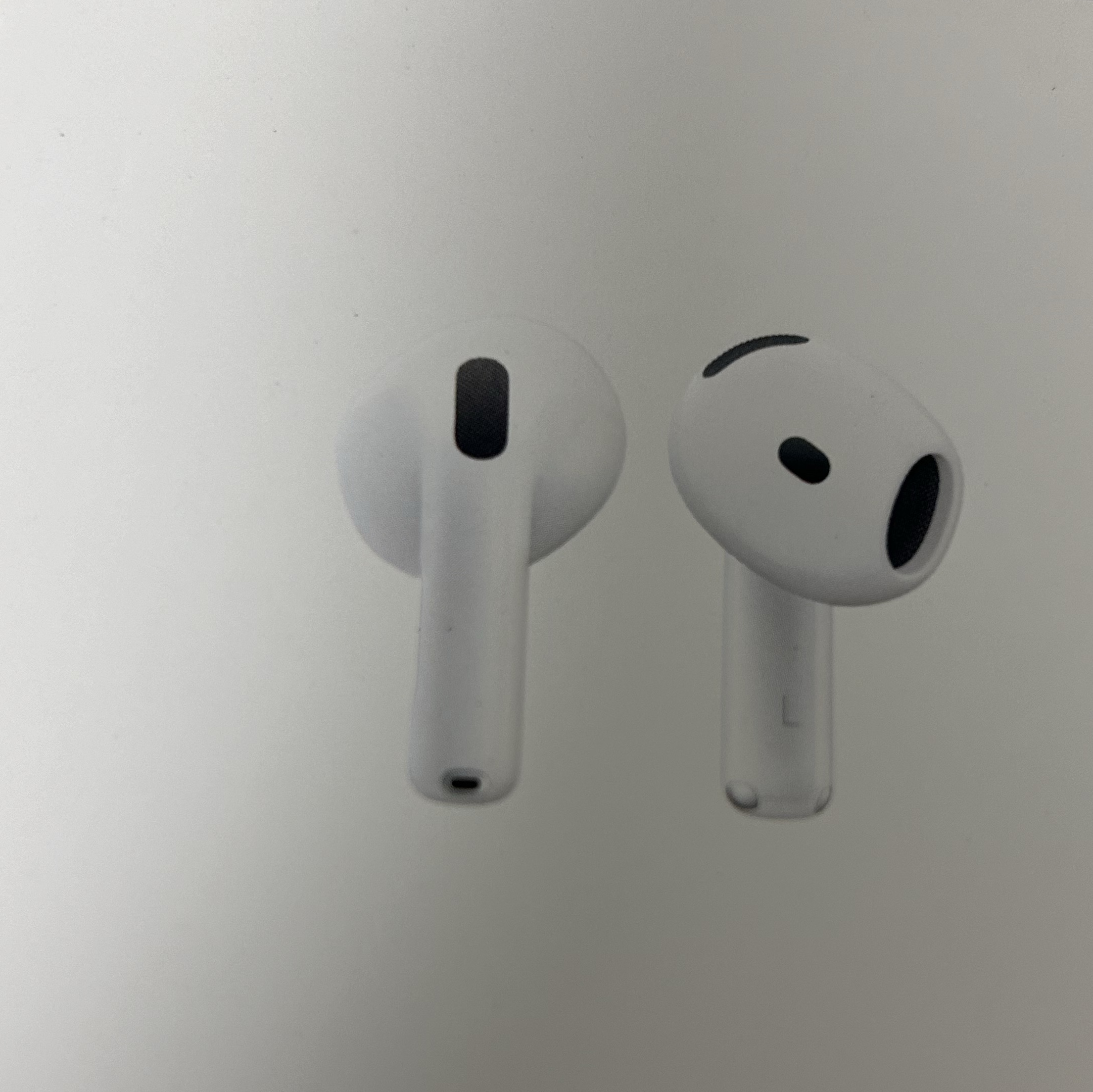 Apple Airpods 4th Gen (Korean Ver.) 착용 스타일