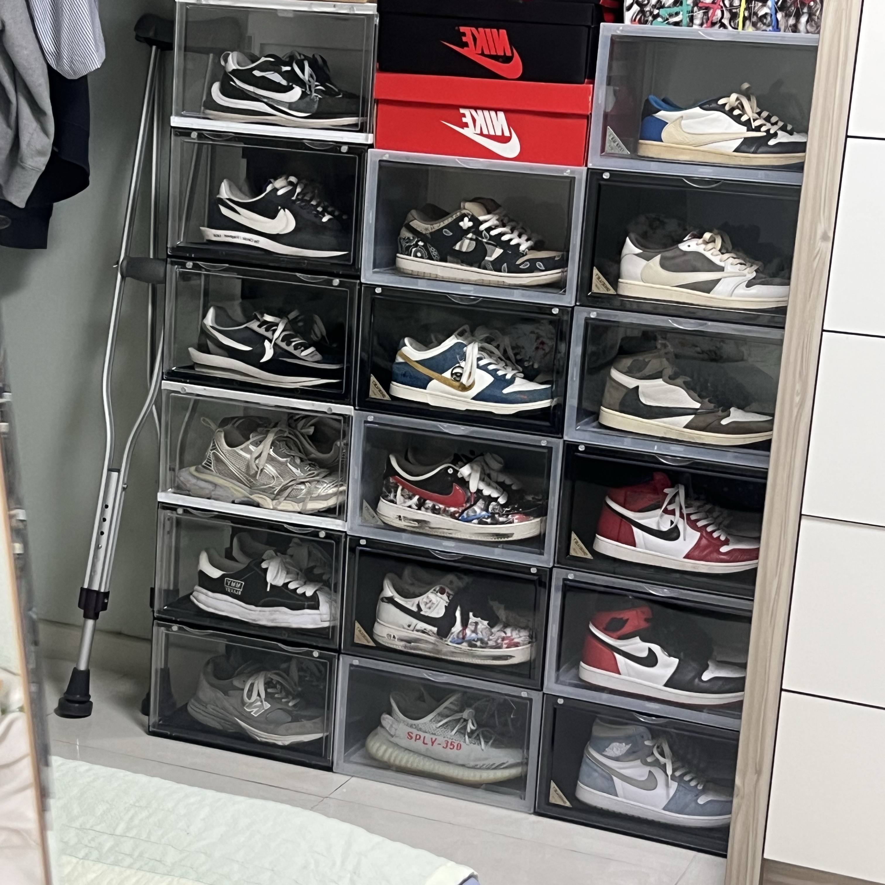Jordan 1 x Travis Scott Retro Low OG SP Sail and Ridgerock, Jordan 1 x Travis Scott x Fragment Retro Low OG SP Military Blue 착용 스타일