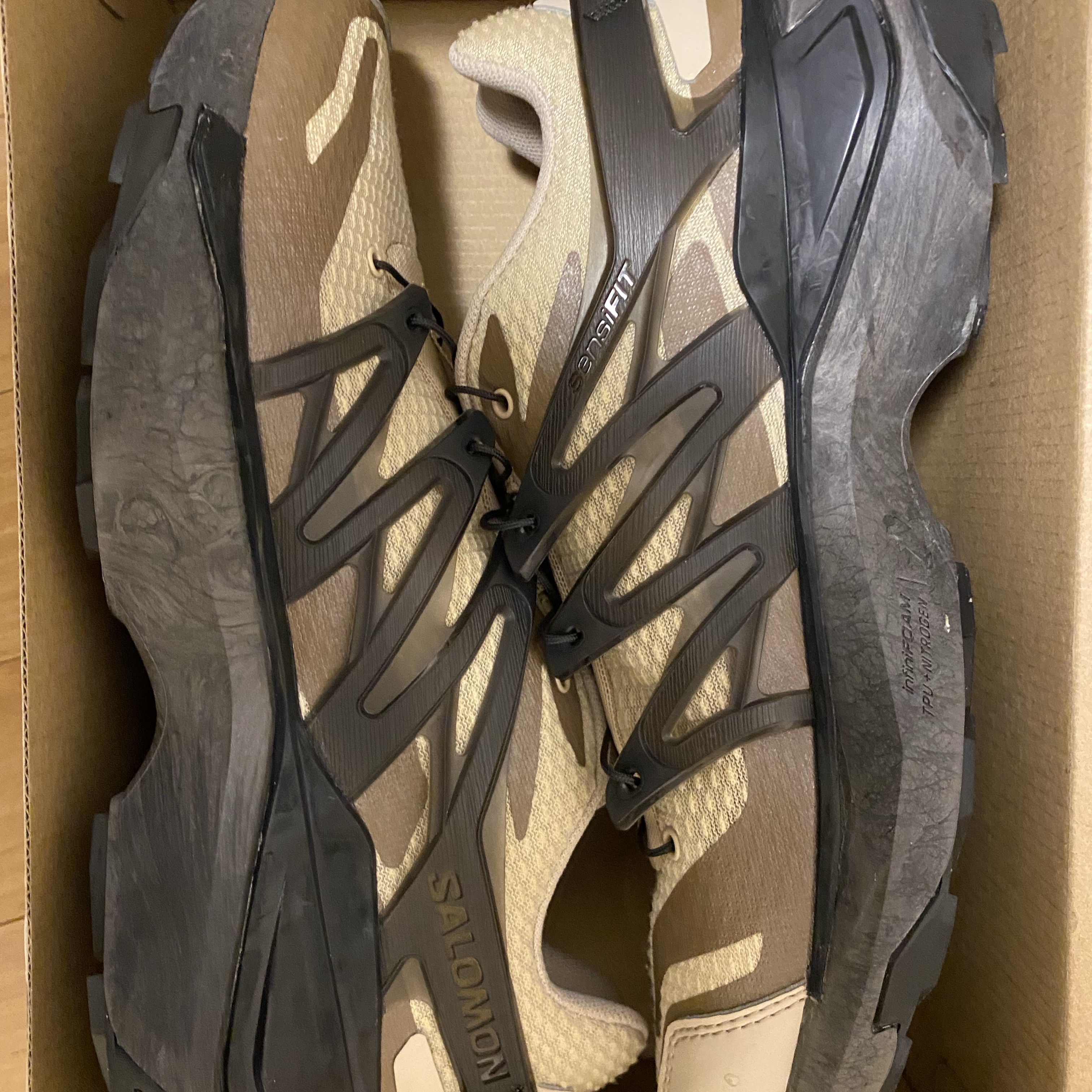 Salomon XT PU.RE ADV White Pepper Black Falcon 착용 스타일