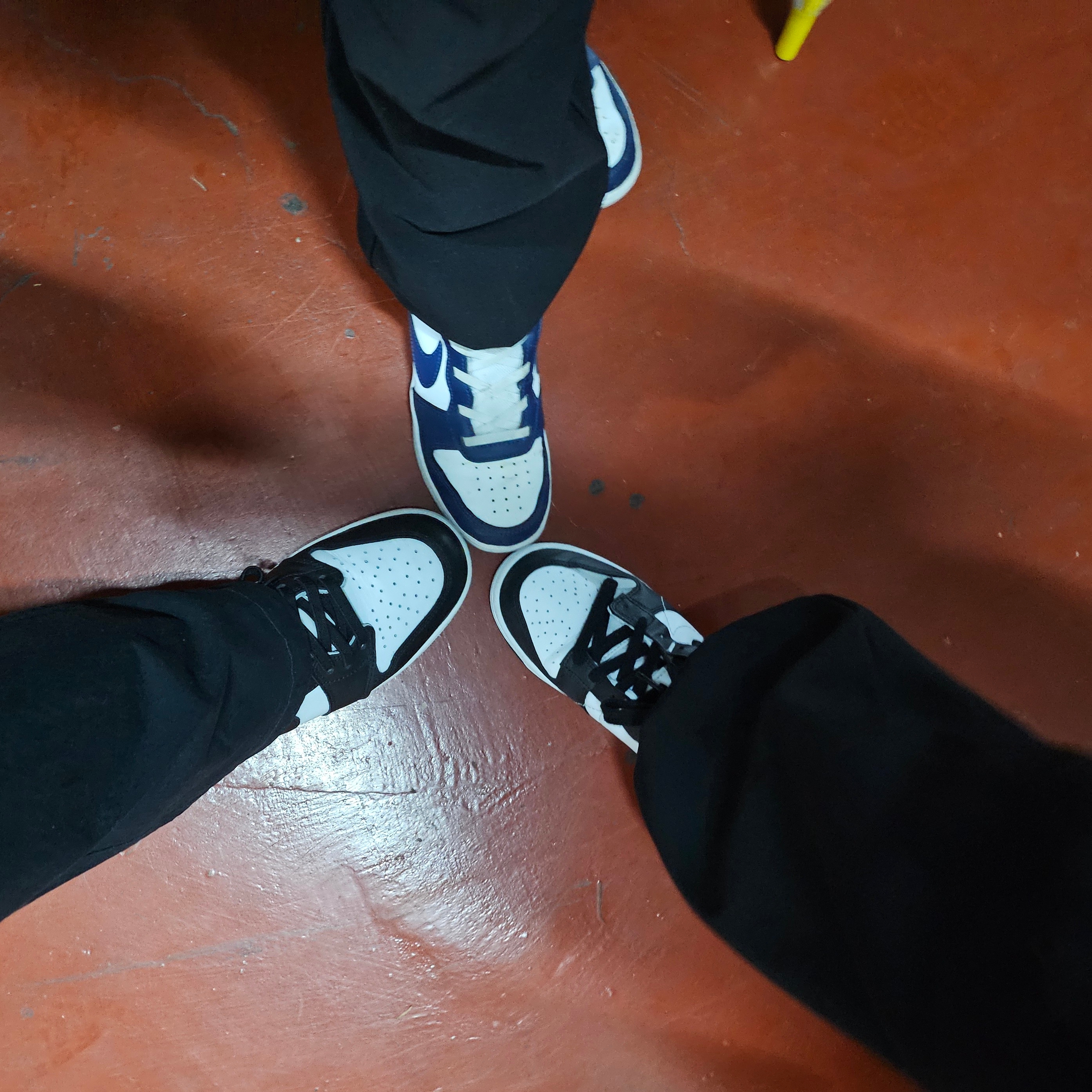 Jordan 1 High 85 Black White, (W) Nike Dunk Low Disrupt 2 Black White 착용 스타일 - 1