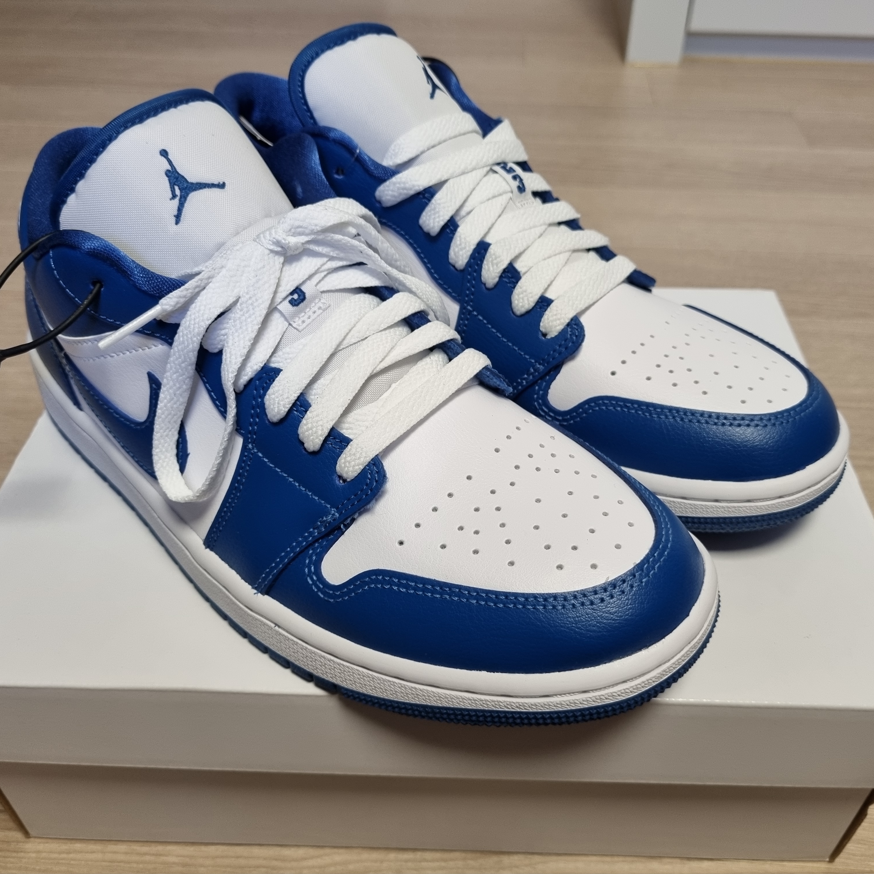(W) Jordan 1 Low White Dark Marina Blue 착용 스타일