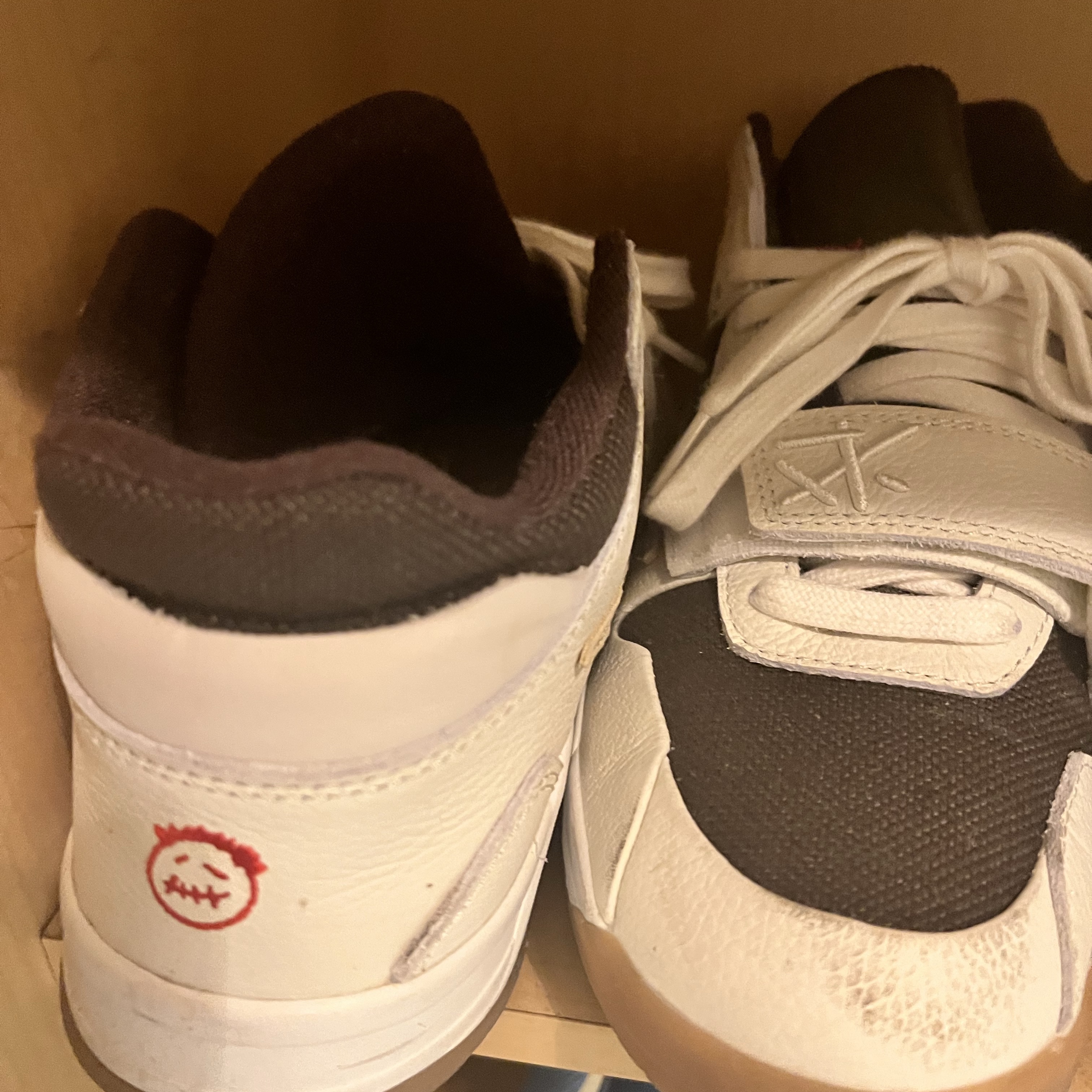 Jordan x Travis Scott Jumpman Jack TR Sail and Dark Mocha 착용 스타일