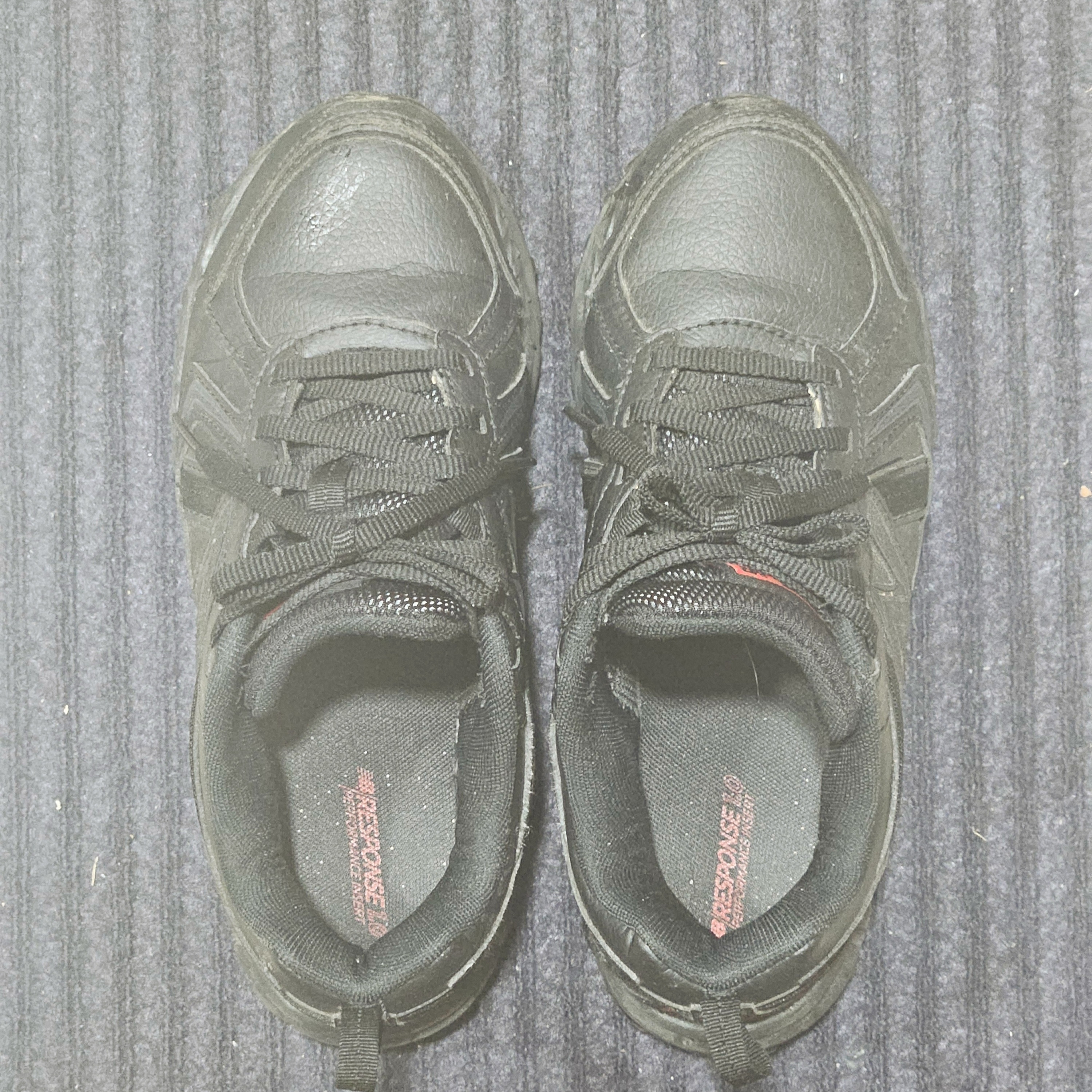 New Balance 410v5 Black - 2E Wide 착용 스타일