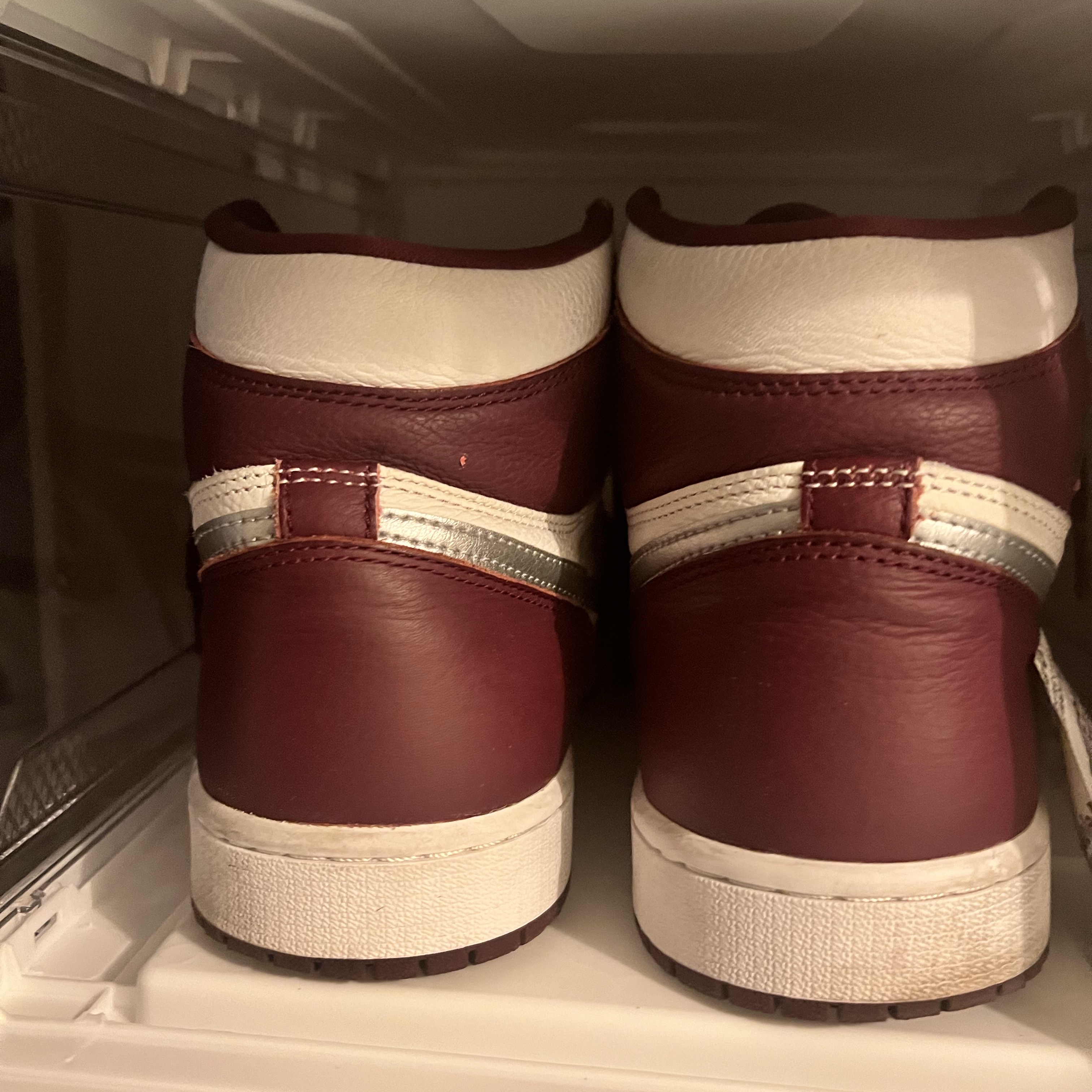 Jordan 1 Retro High OG Bordeaux 착용 스타일