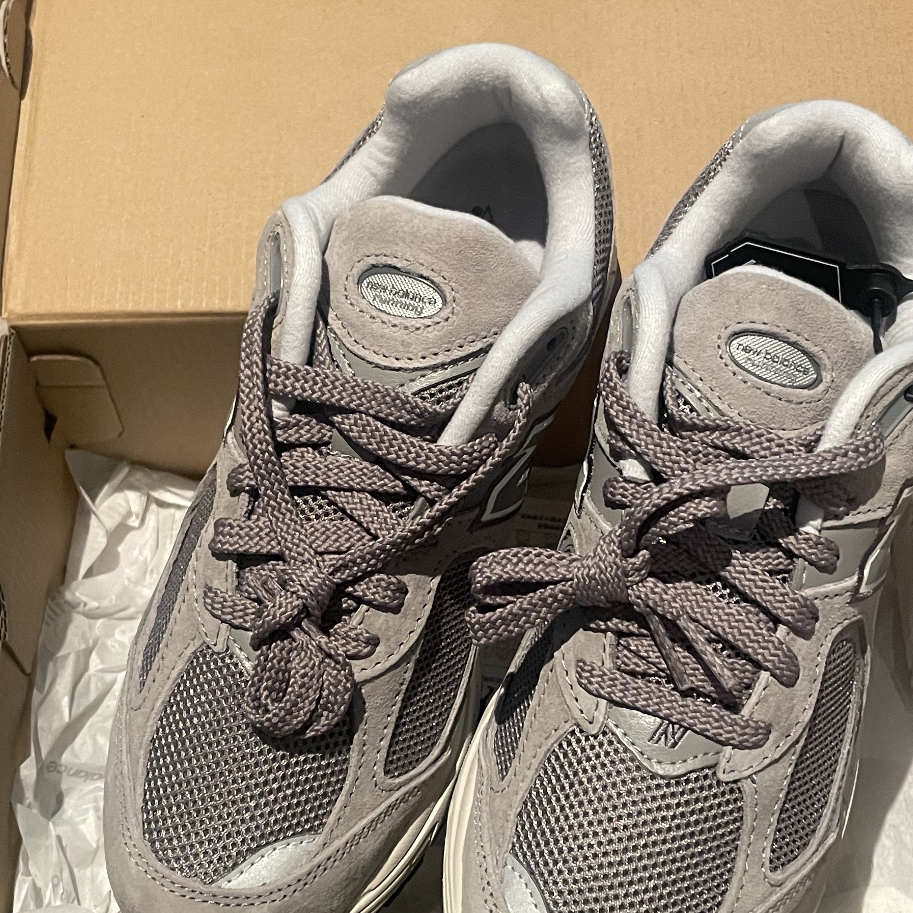 New Balance 2002R Grey 착용 스타일 - 4