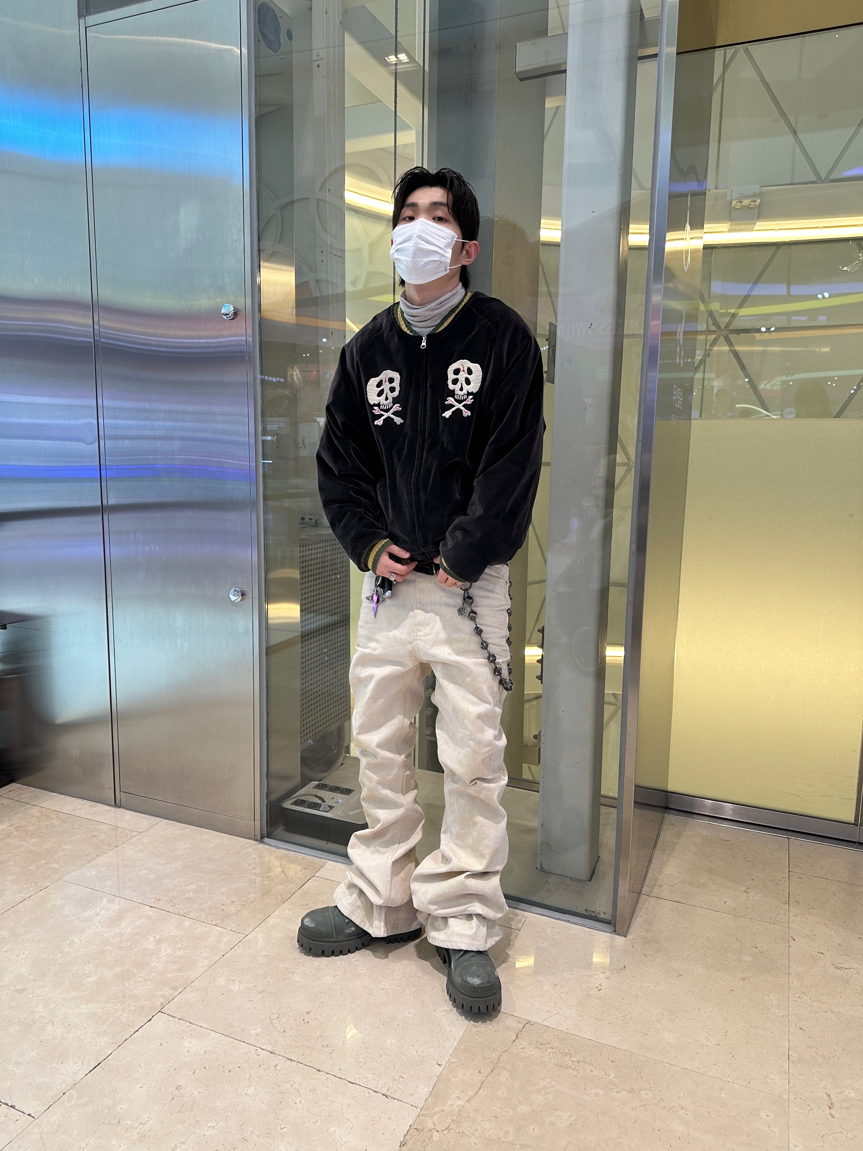 Kapital Velveteen Sulfide Souvenir Rain Skull Jacket Black 착용 스타일 - 3