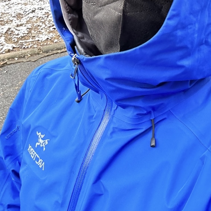 Arc'teryx Beta LT Jacket Vitality 착용 스타일 - 2