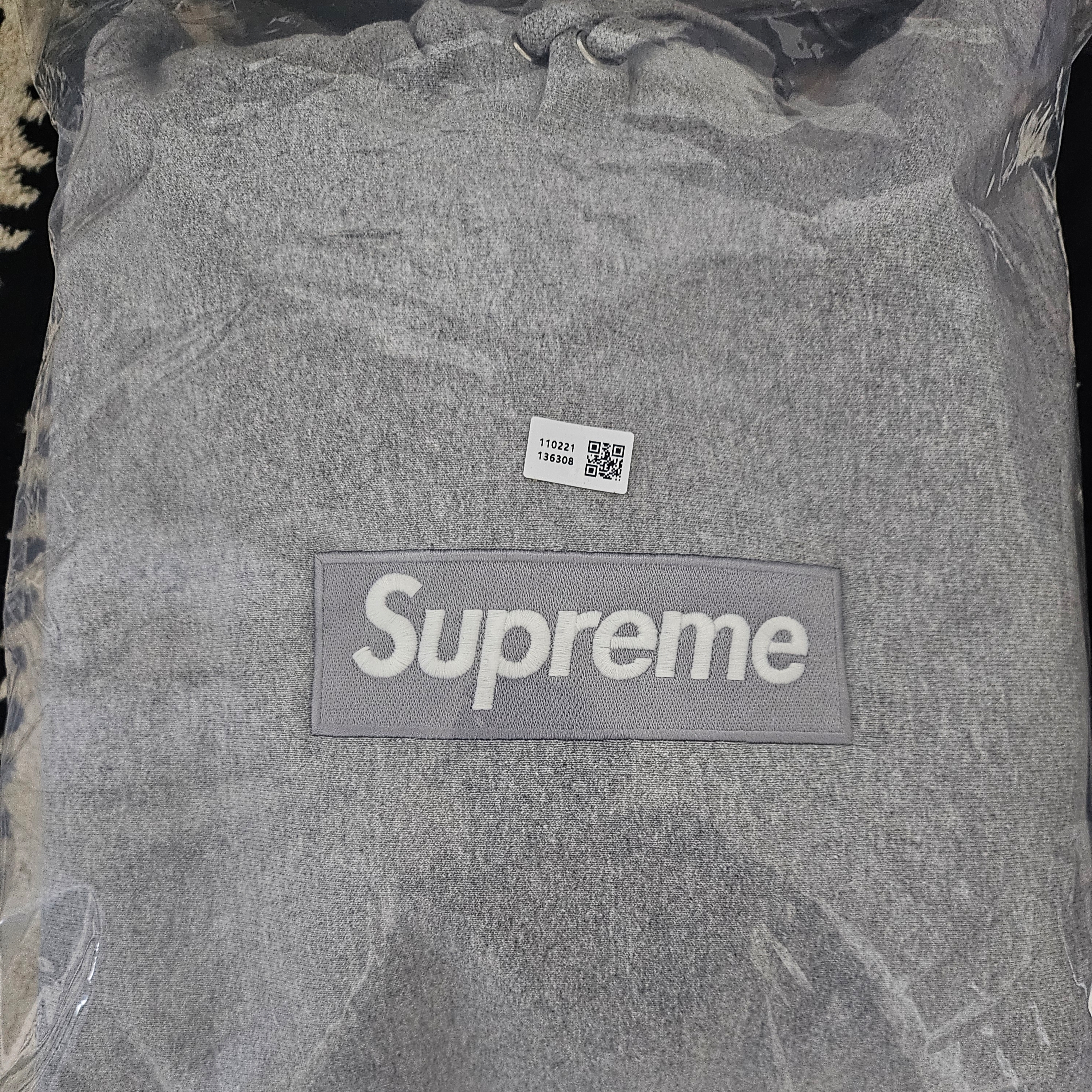 Supreme Box Logo Hooded Sweatshirt Heather Grey - 24FW 착용 스타일