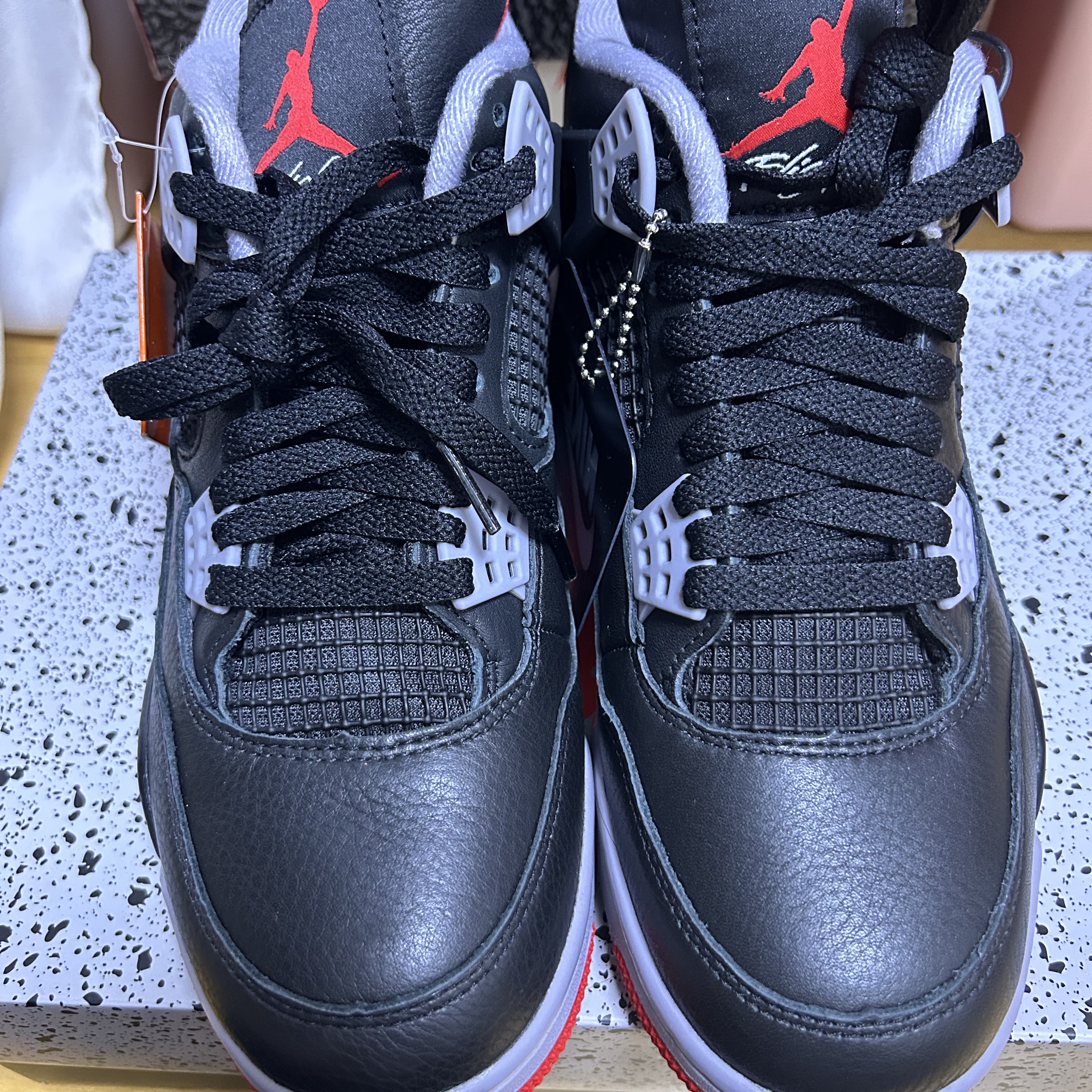 Jordan 4 Retro Bred Reimagined 착용 스타일