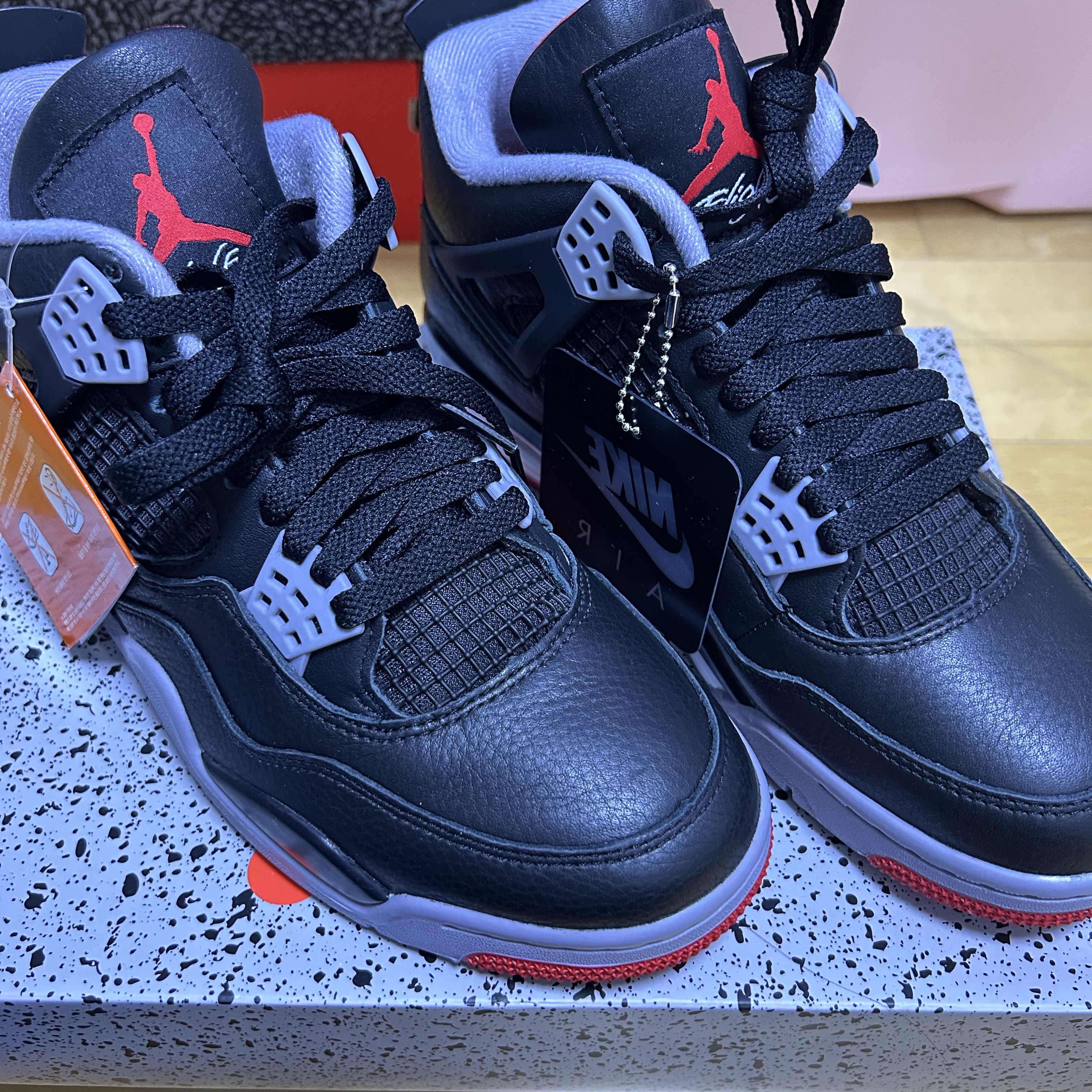 Jordan 4 Retro Bred Reimagined 착용 스타일
