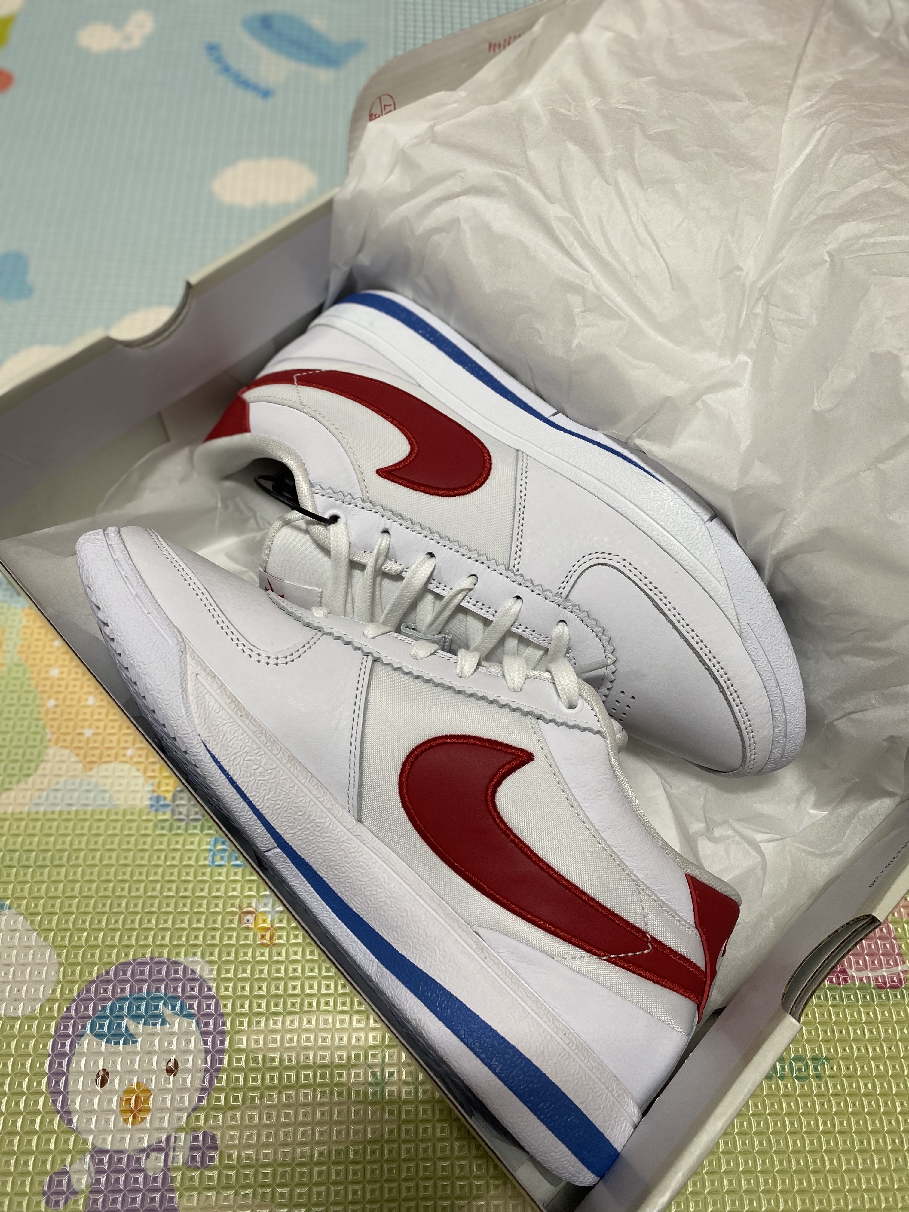 Nike Book 1 EP Forrest Gump 착용 스타일