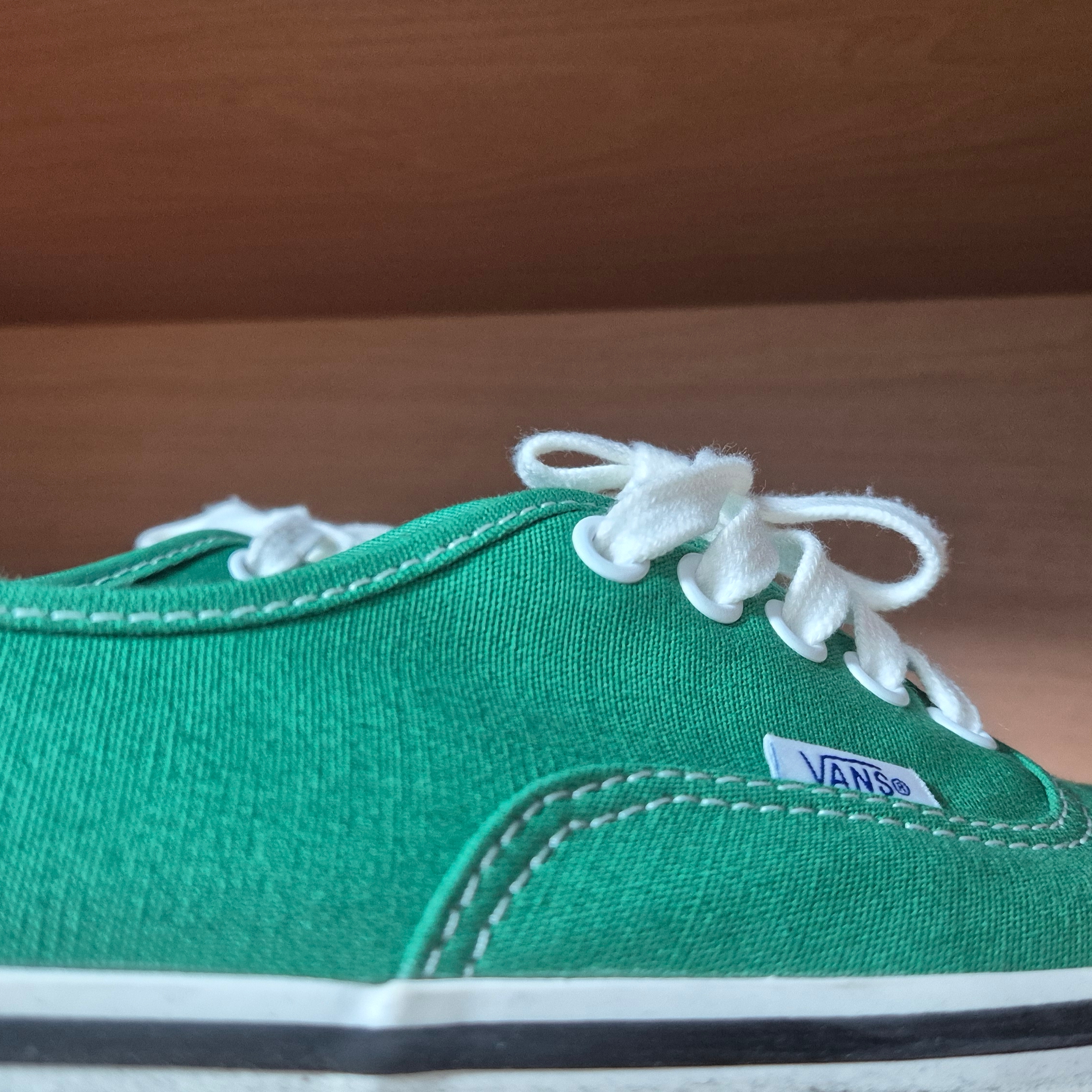 Vans Authentic 44 DX Anaheim Factory Emerald Green 착용 스타일