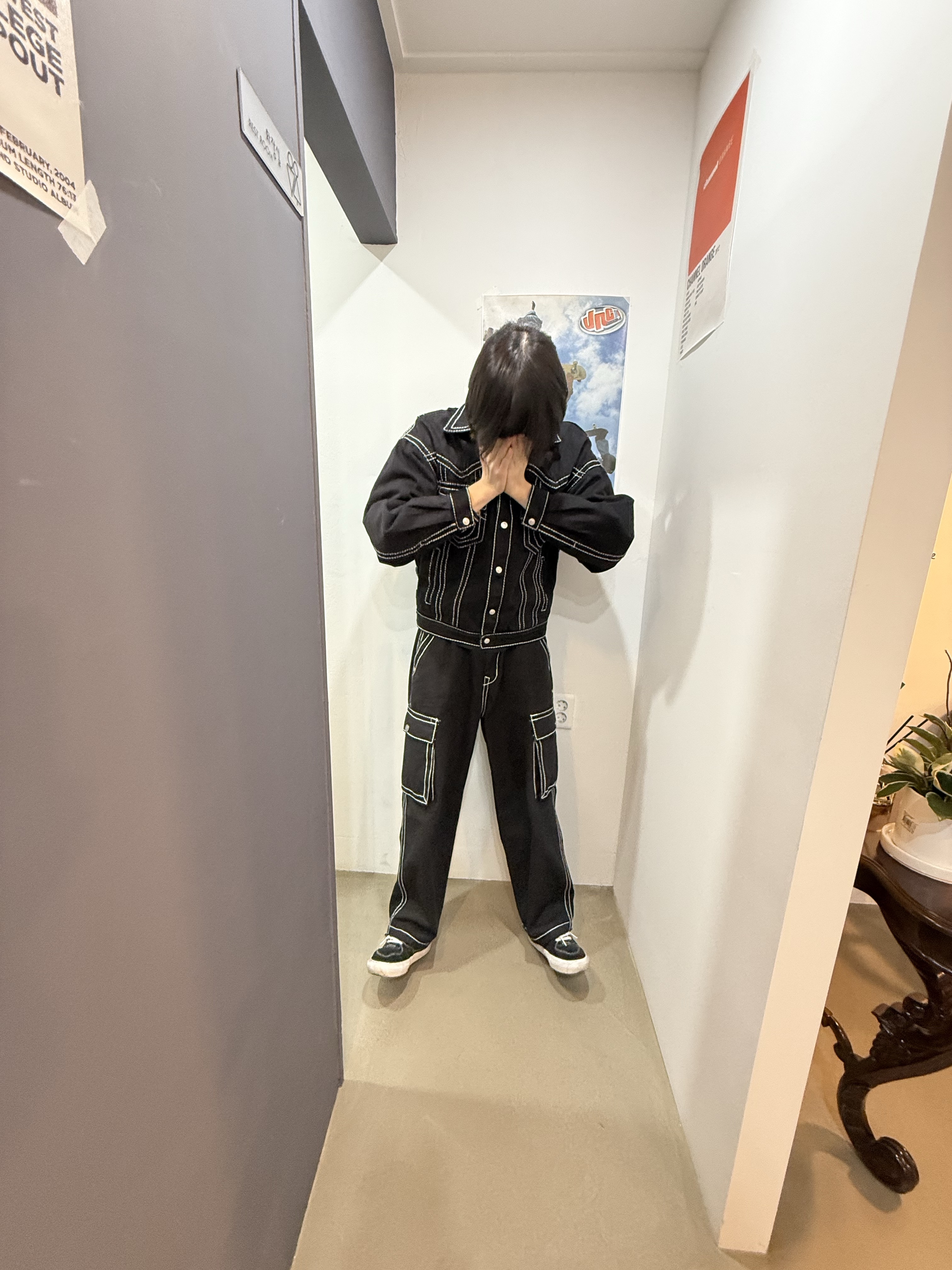 True Religion BIG T O.G Cargo Pants MK3 Black, True Religion Big T Origin Trucker Jacket Black 착용 스타일 - 7