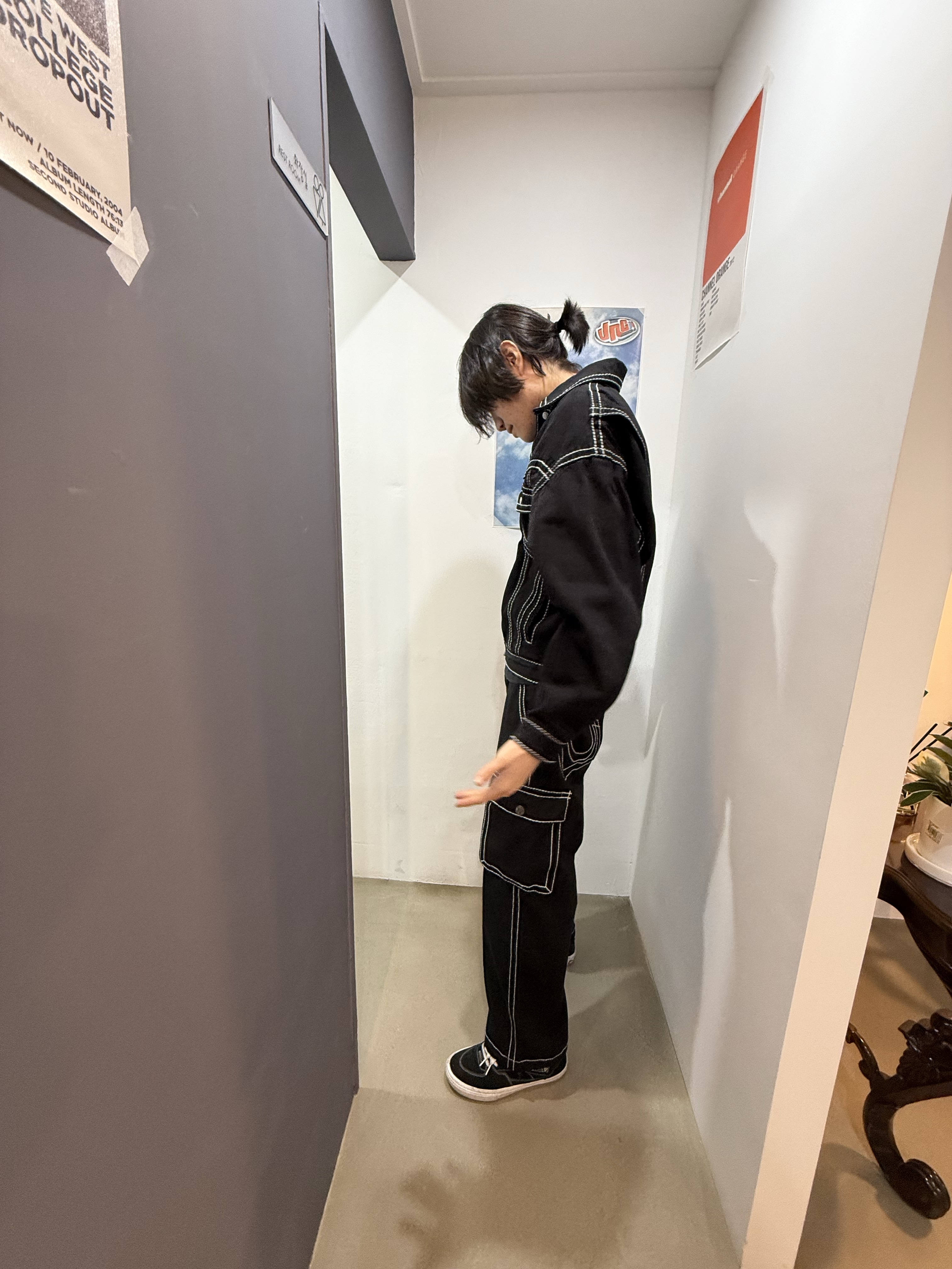 True Religion BIG T O.G Cargo Pants MK3 Black, True Religion Big T Origin Trucker Jacket Black 착용 스타일 - 3