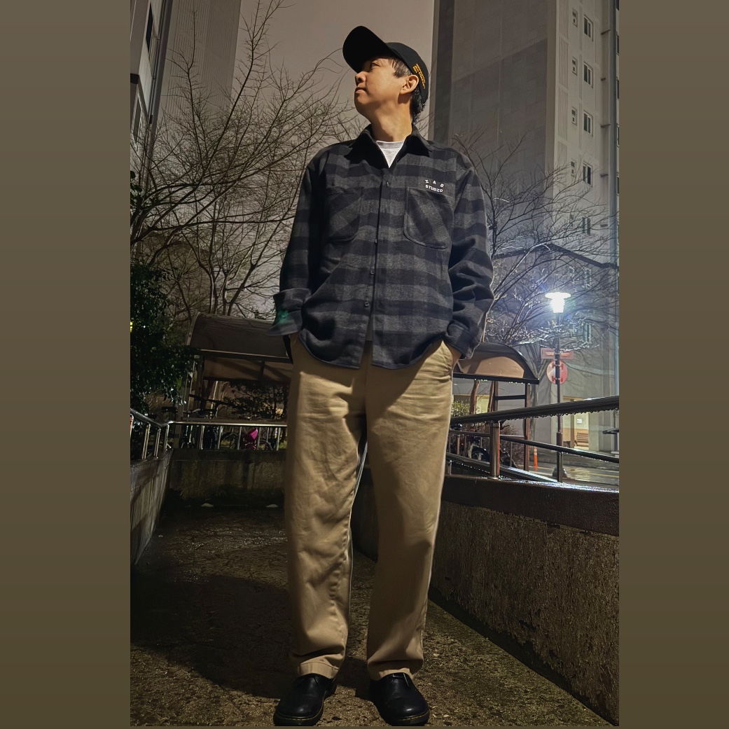 IAB Studio Gingham Check Shirt Black White, Dr. Martens 1461 Quad Black 착용 스타일