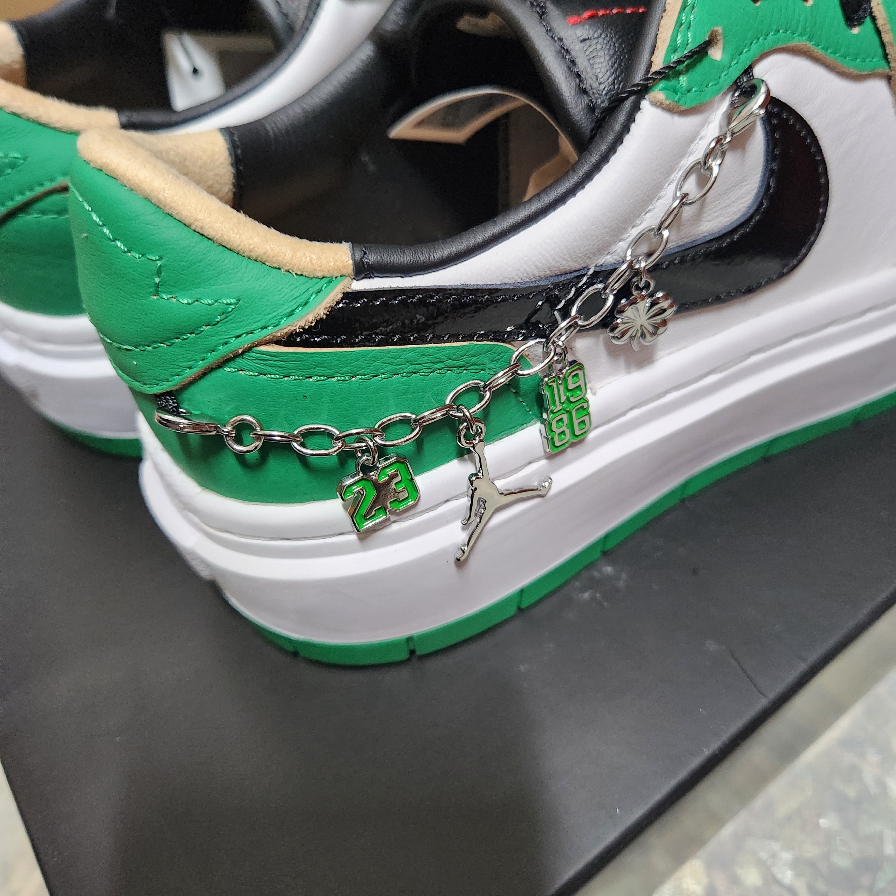 (W) Jordan 1 Elevate Low SE Lucky Green 착용 스타일 - 3