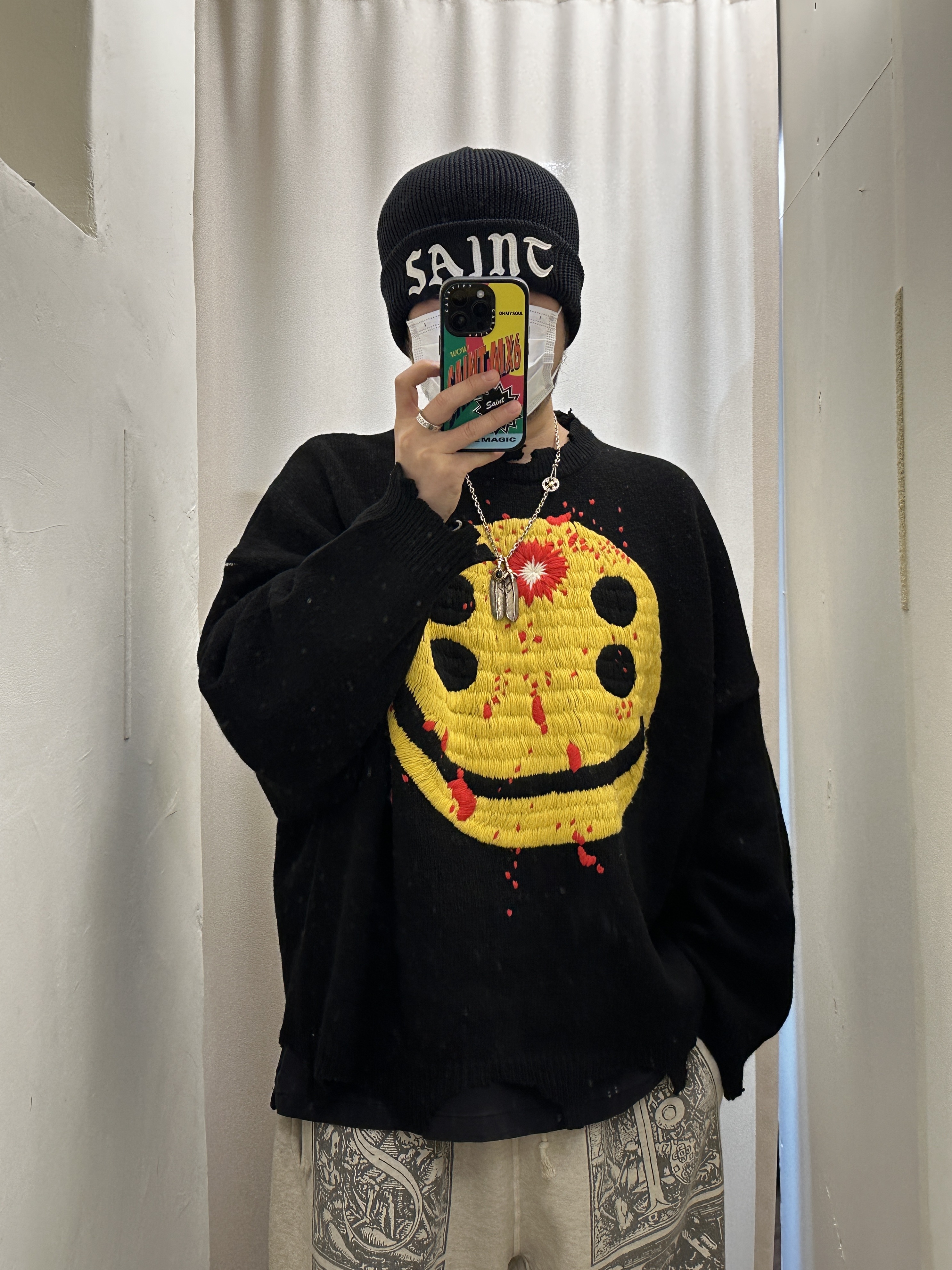 Saint Mxxxxxx Saint Knit Cap Black - 24AW, Saint Mxxxxxx x Cactus Plant Flea Market Smile Knit Black - 24AW 착용 스타일 - 1