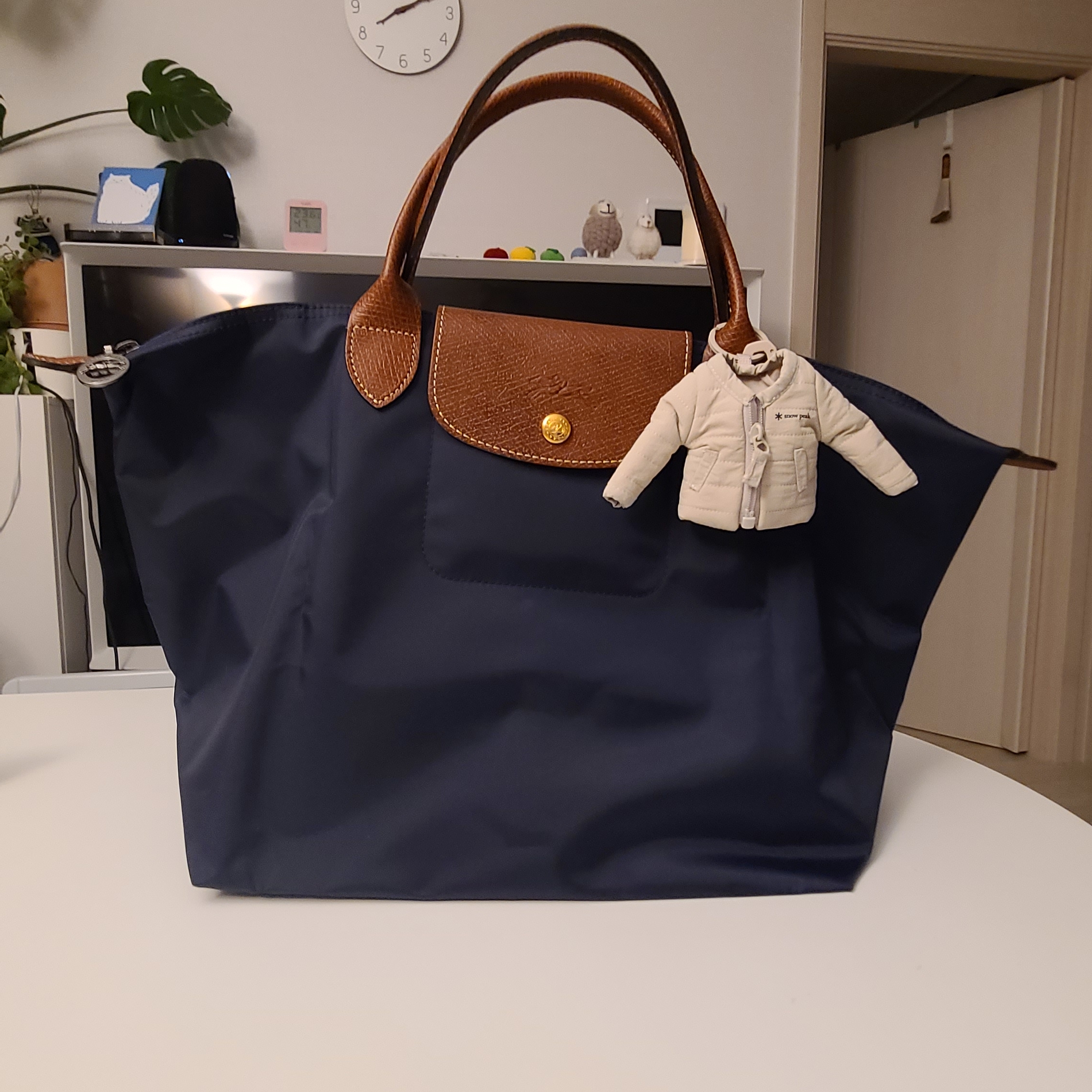 Longchamp Le Pliage Original Handbag M Navy 착용 스타일